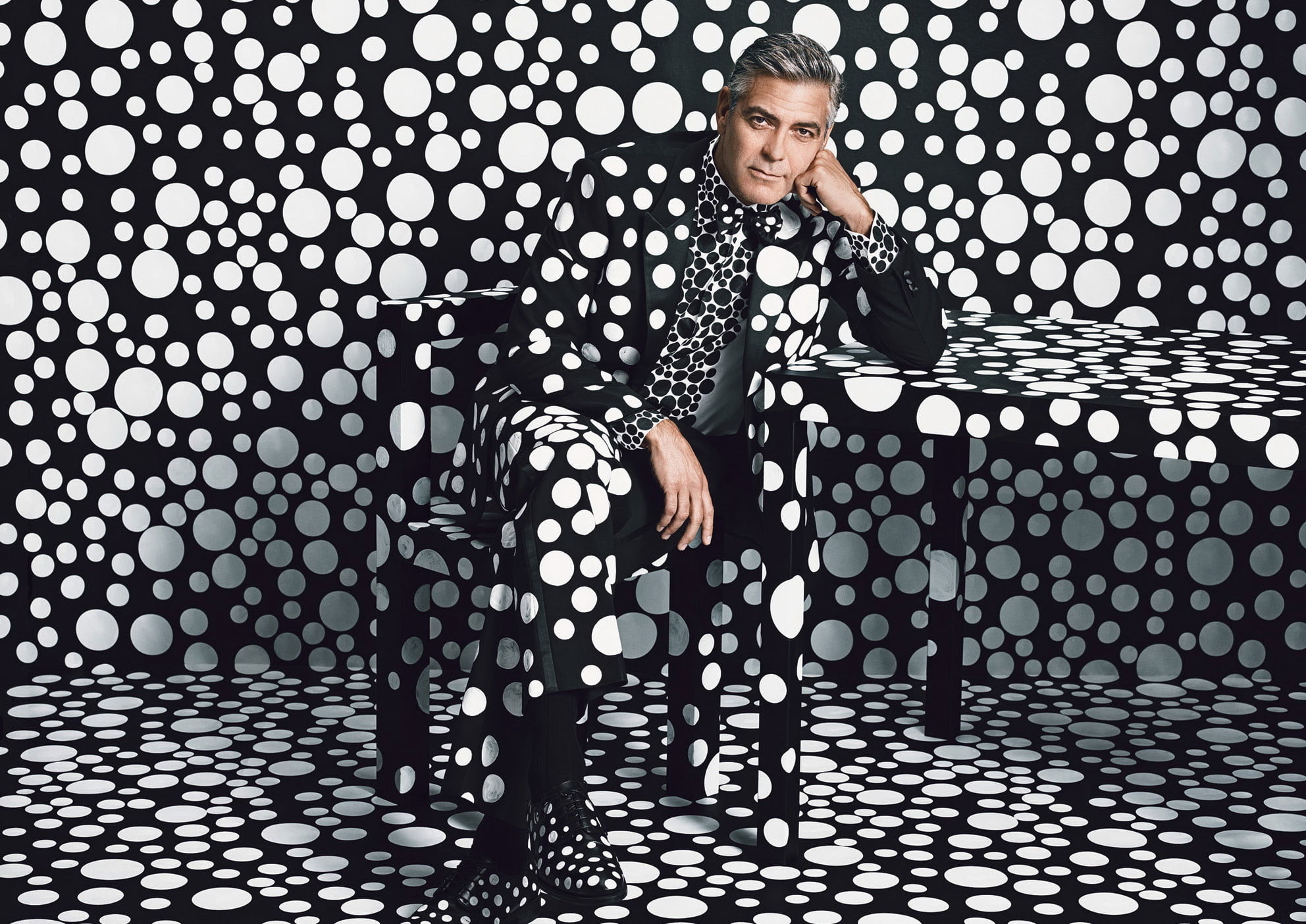 pattern, casual clothing, lifestyles, white, full length, one Person, polka Dot, george clooney, clothing, people, young adult, pea, shadow, standing, leisure activity, HD Wallpaper