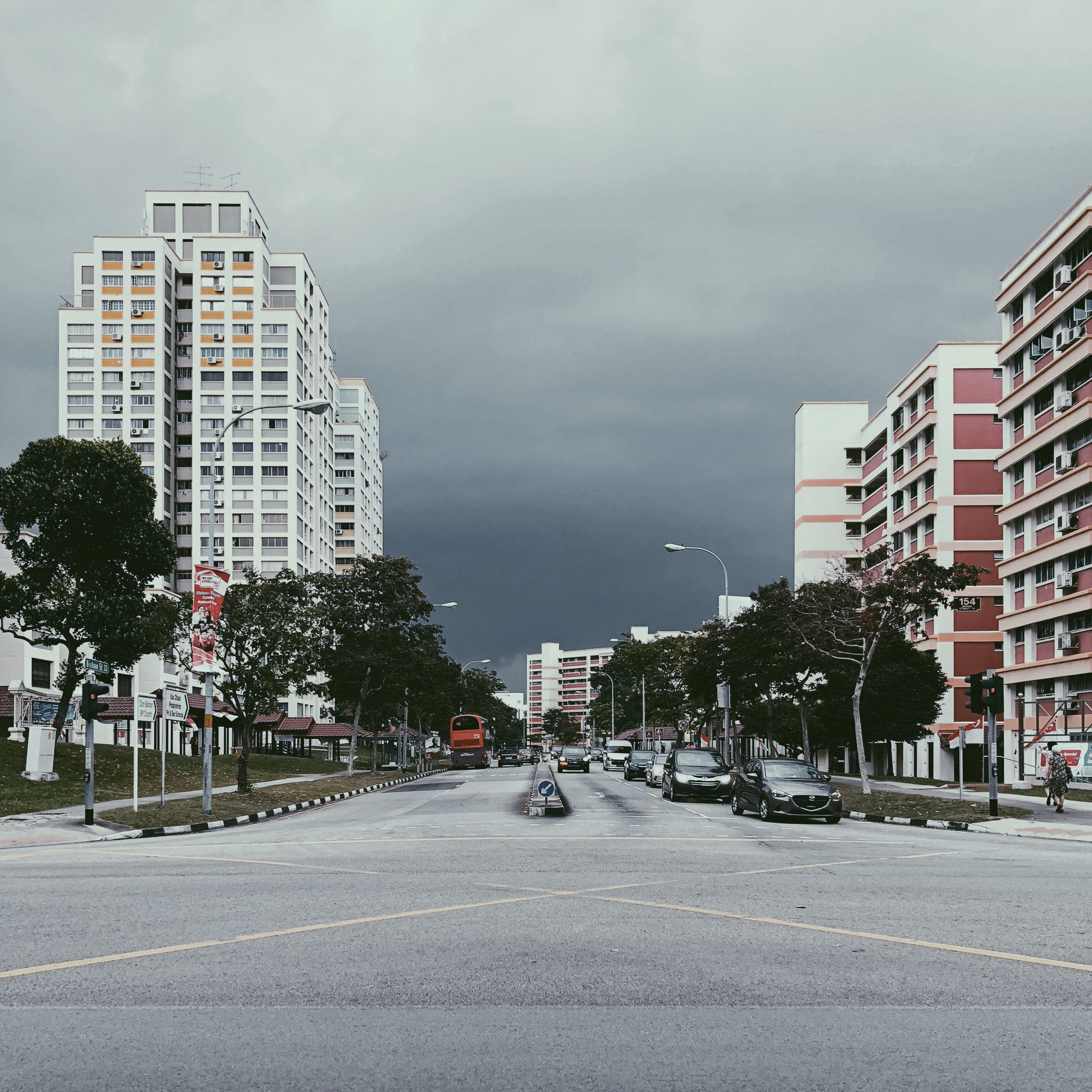 dark, singapore, apartment, town, built structure, cars, transportation, direction, junction, urban, street, neighbourhood, buildings, skyscraper, building, Phone HD Wallpaper
