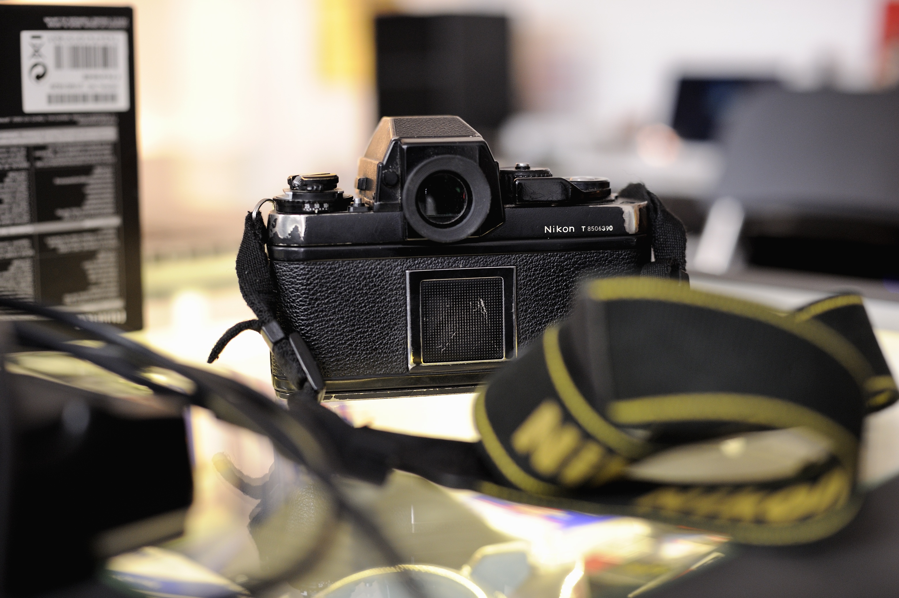 equipment, photographic equipment, sound recording equipment, indoors, shopping, connection, viewfinder, still life, 2K, camera - photographic equipment, HD Wallpaper