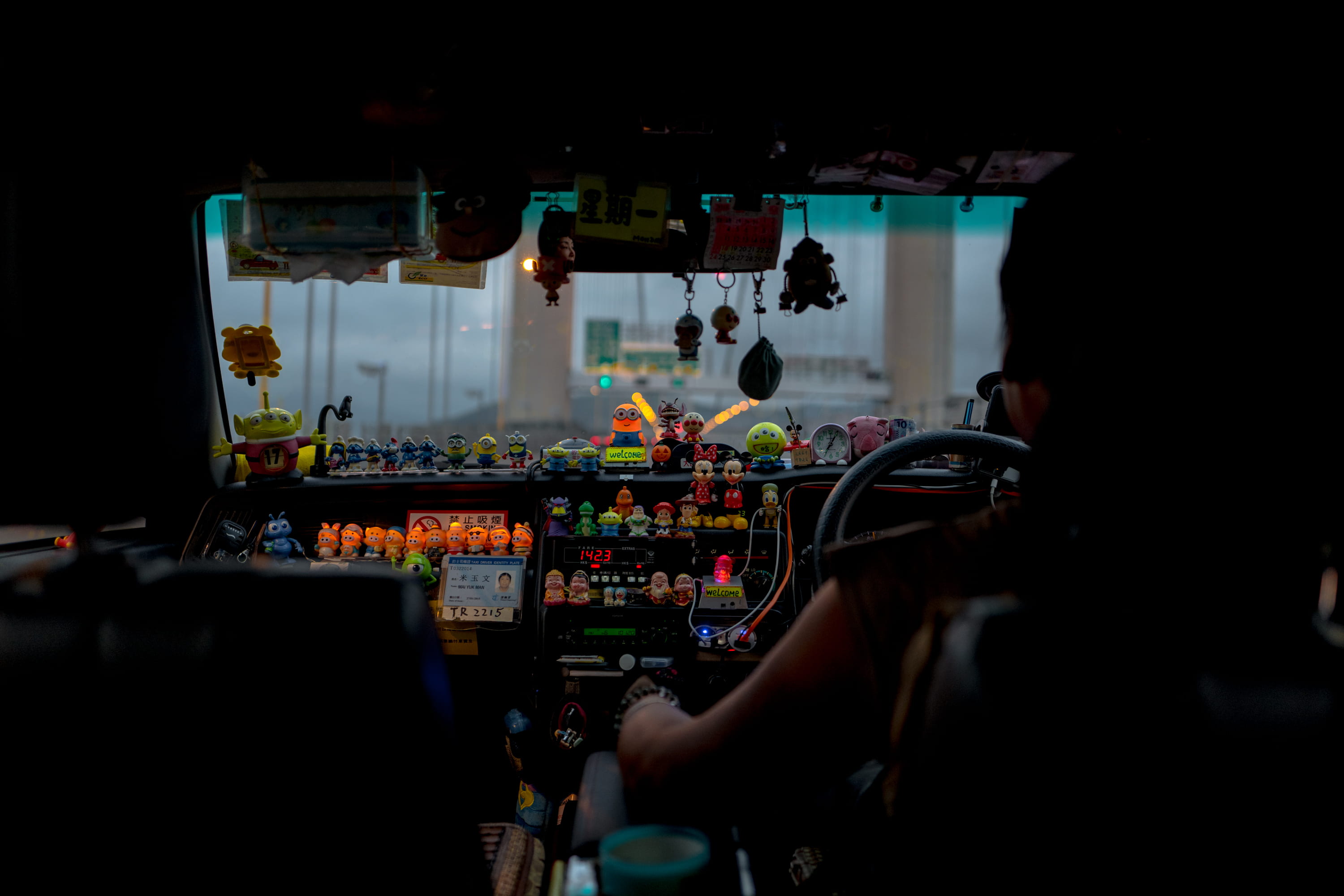 business, road trip, people, travel, driver, hong kong, city, crowd, adult, transportation, vehicle, women, occupation, technology, illuminated, 2K, fun, HD Wallpaper