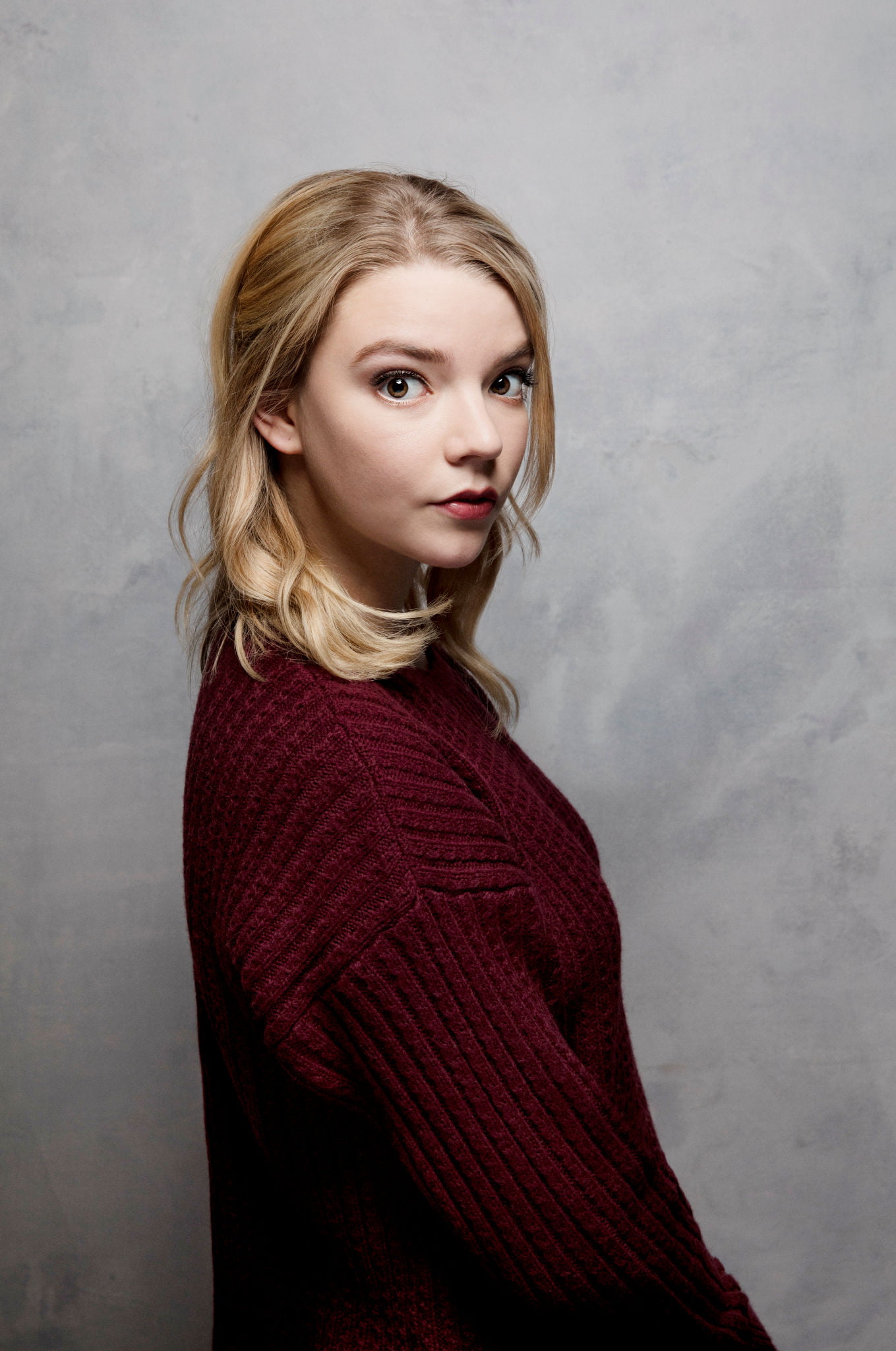 1080P, sweater, Anya Taylor-Joy, simple background, women, actress, portrait, blonde, looking at viewer, Phone HD Wallpaper