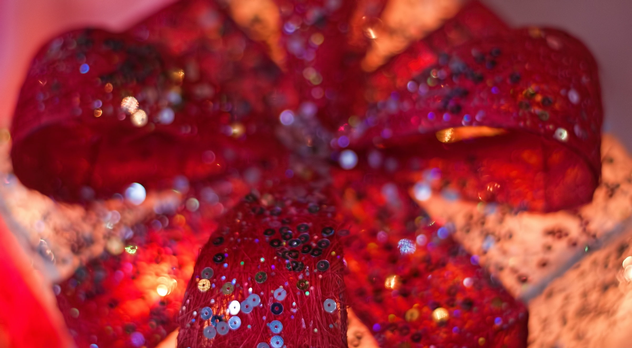 close-up, women, one person, beauty, lace, sequins, sitting, front view, beautiful woman, christmas decorations, holding, 1080P, midsection, Ribbon, clothing, HD Wallpaper