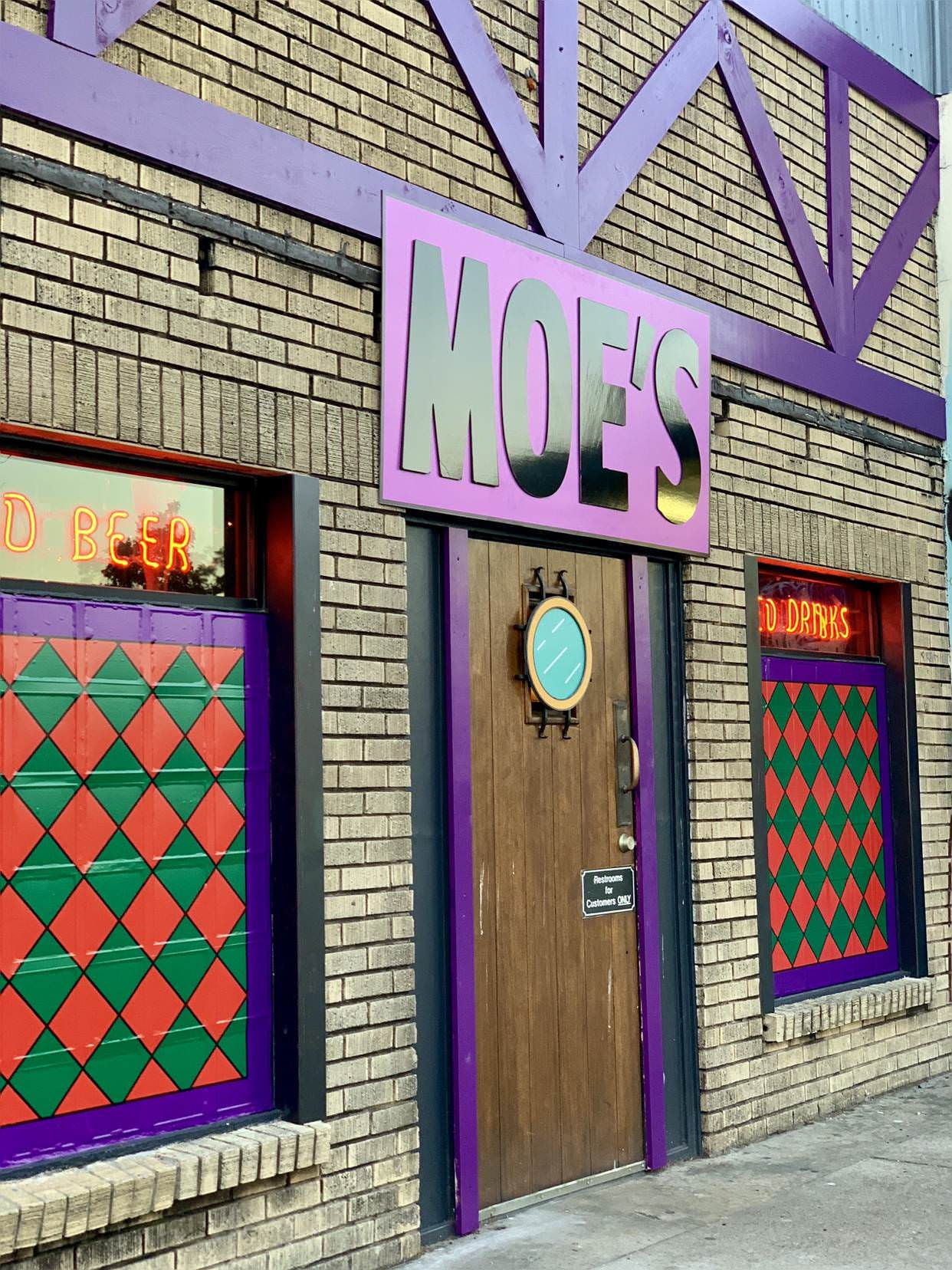 The Simpsons, building, bar, portrait display, bricks, architecture, Moes, 720P, door, Phone HD Wallpaper