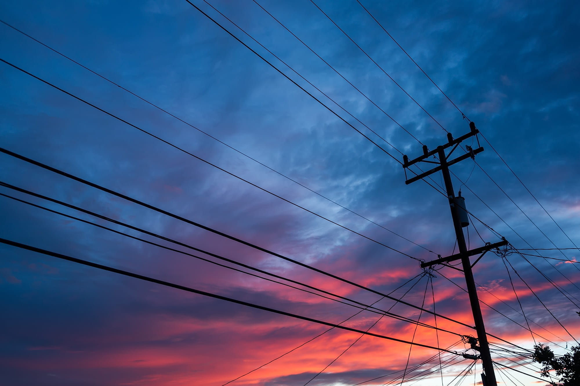 complexity, fuel and power generation, nature, outdoors, distribution, electricity pylon, sky, architecture, grid, cloud - sky, connection, industry, energy, HD Wallpaper