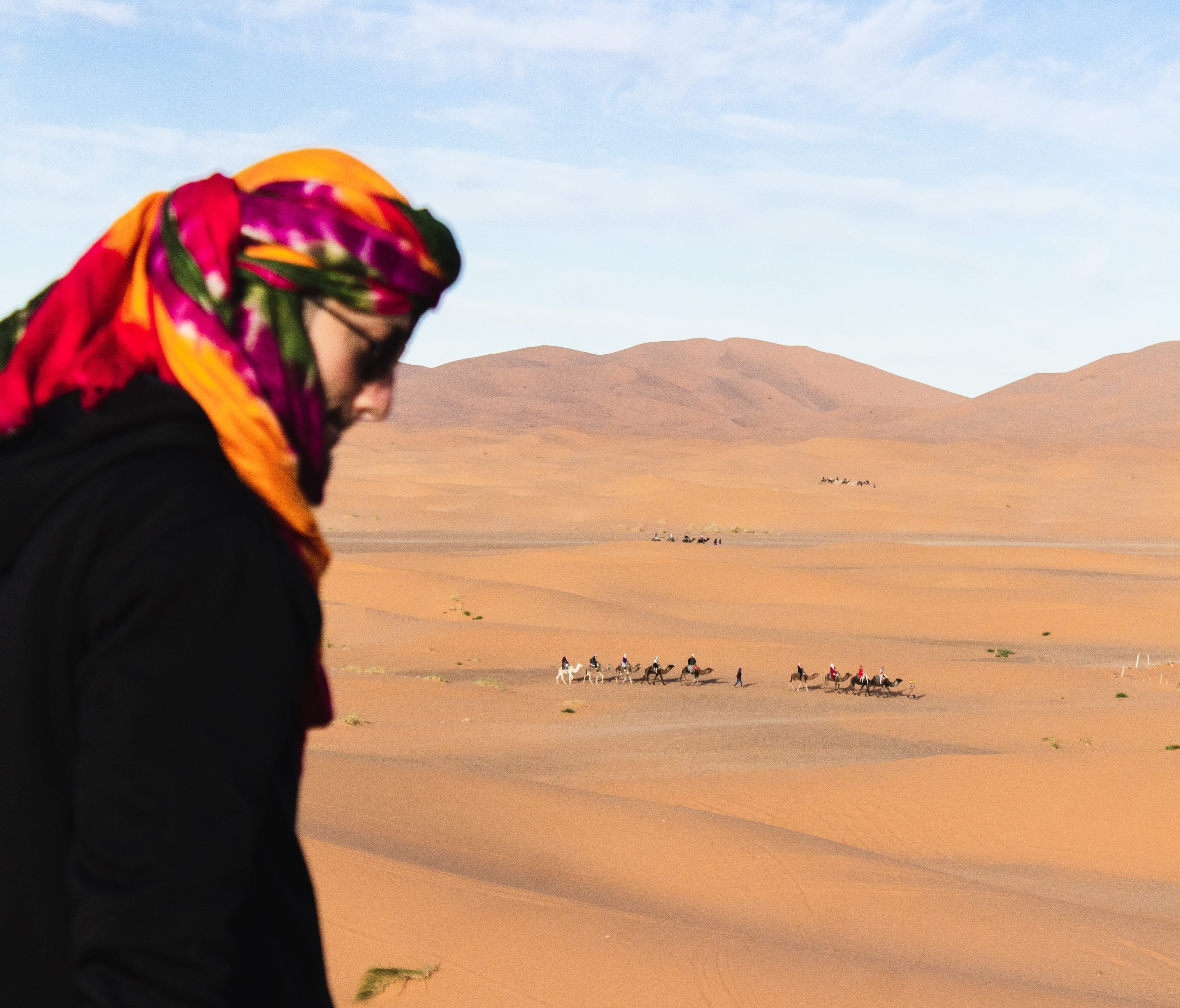 4K, libya, environment, tranquil scene, landscape, dune, lifestyles, beauty in nature, texture, clothing, waist up, sand, adult, non-urban scene, desert, HD Wallpaper