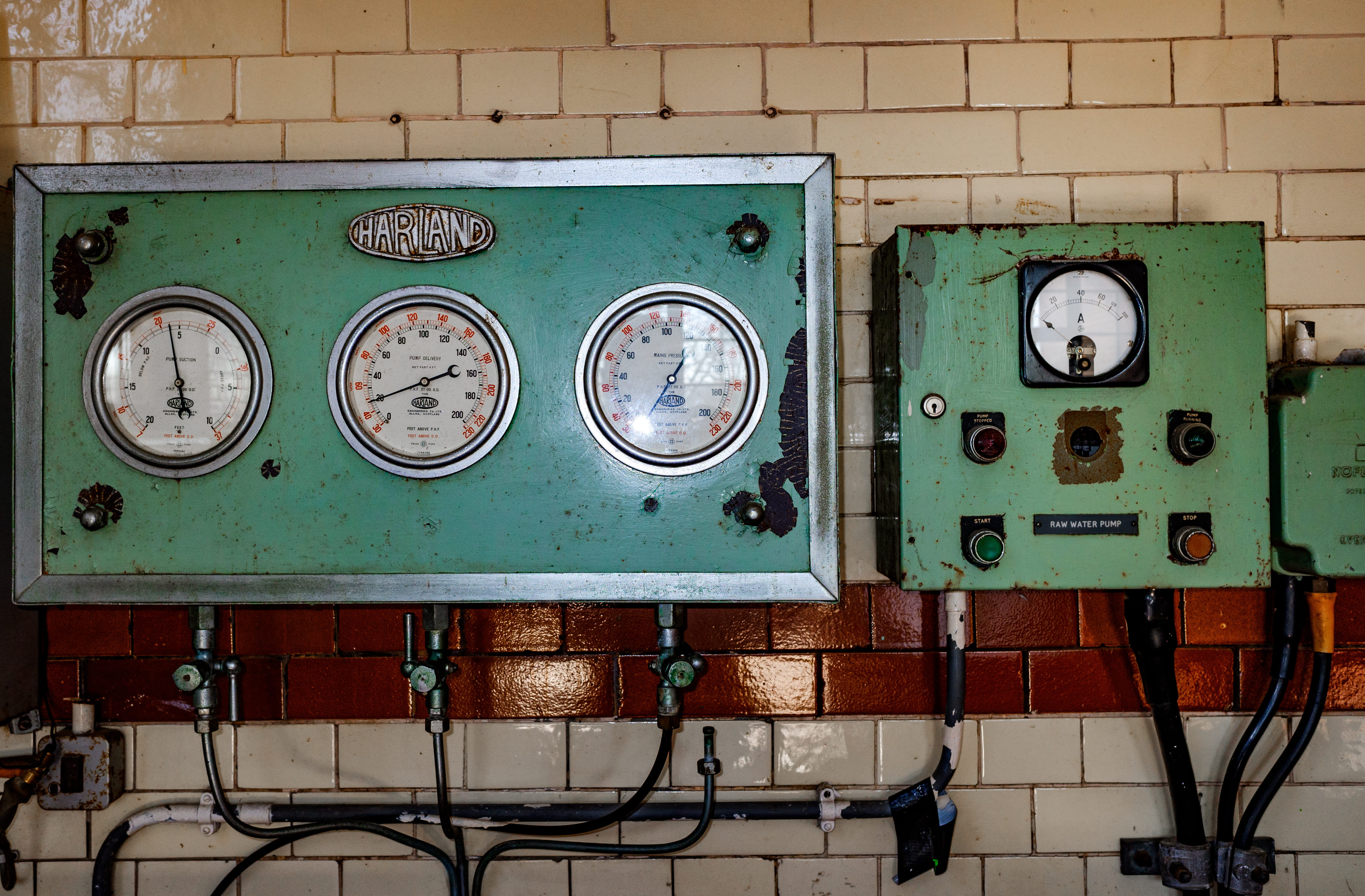 architecture, meter - instrument of measurement, industry, green color, electronics, equipment, control panel, technology, control, indoors, no people, HD Wallpaper