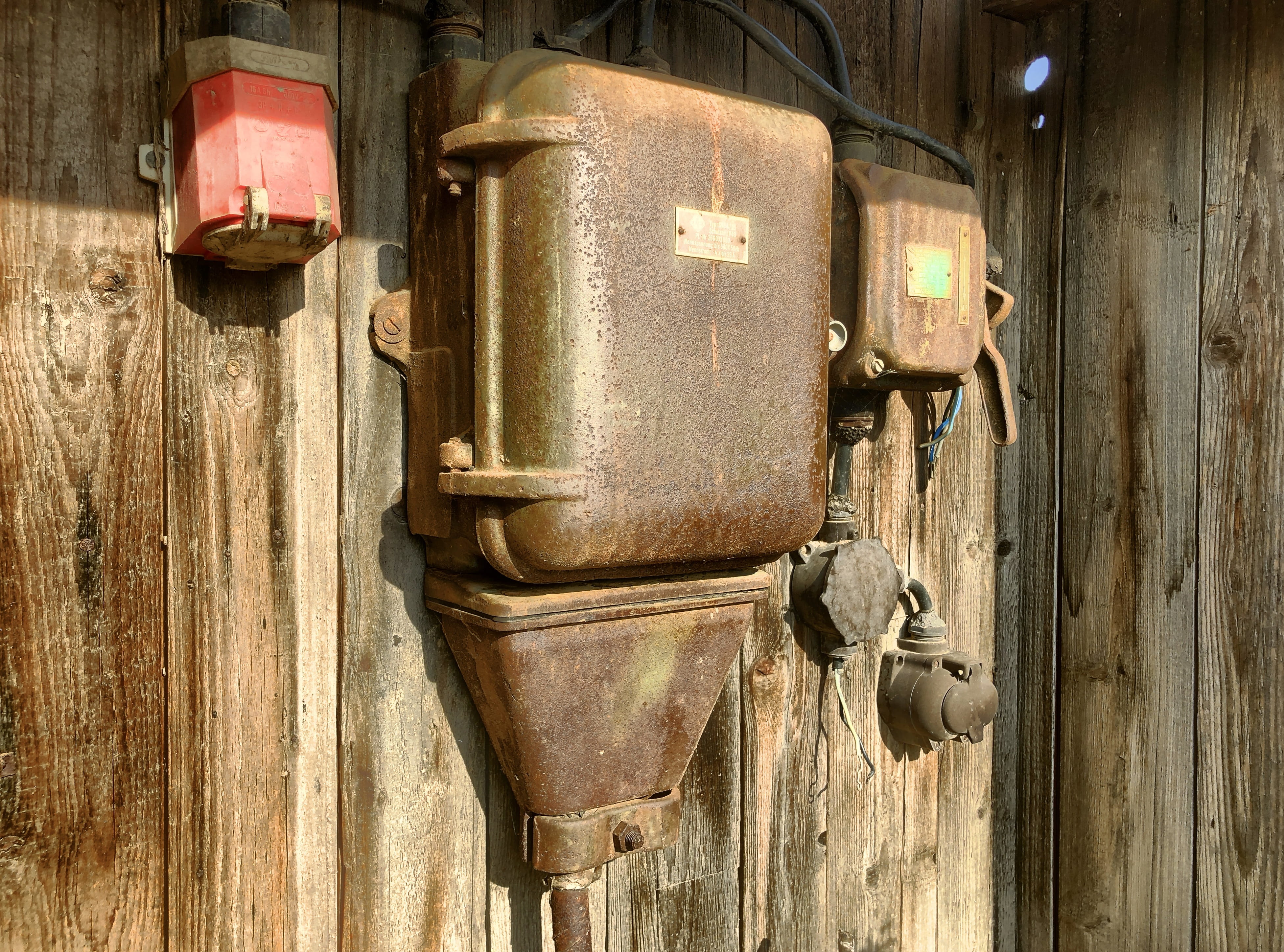 safety, dirty, rusted, weathered, power supply, connection, abandoned, electric, rust, security, metal, wood - material, house, retro, electricity, outdoors, HD Wallpaper