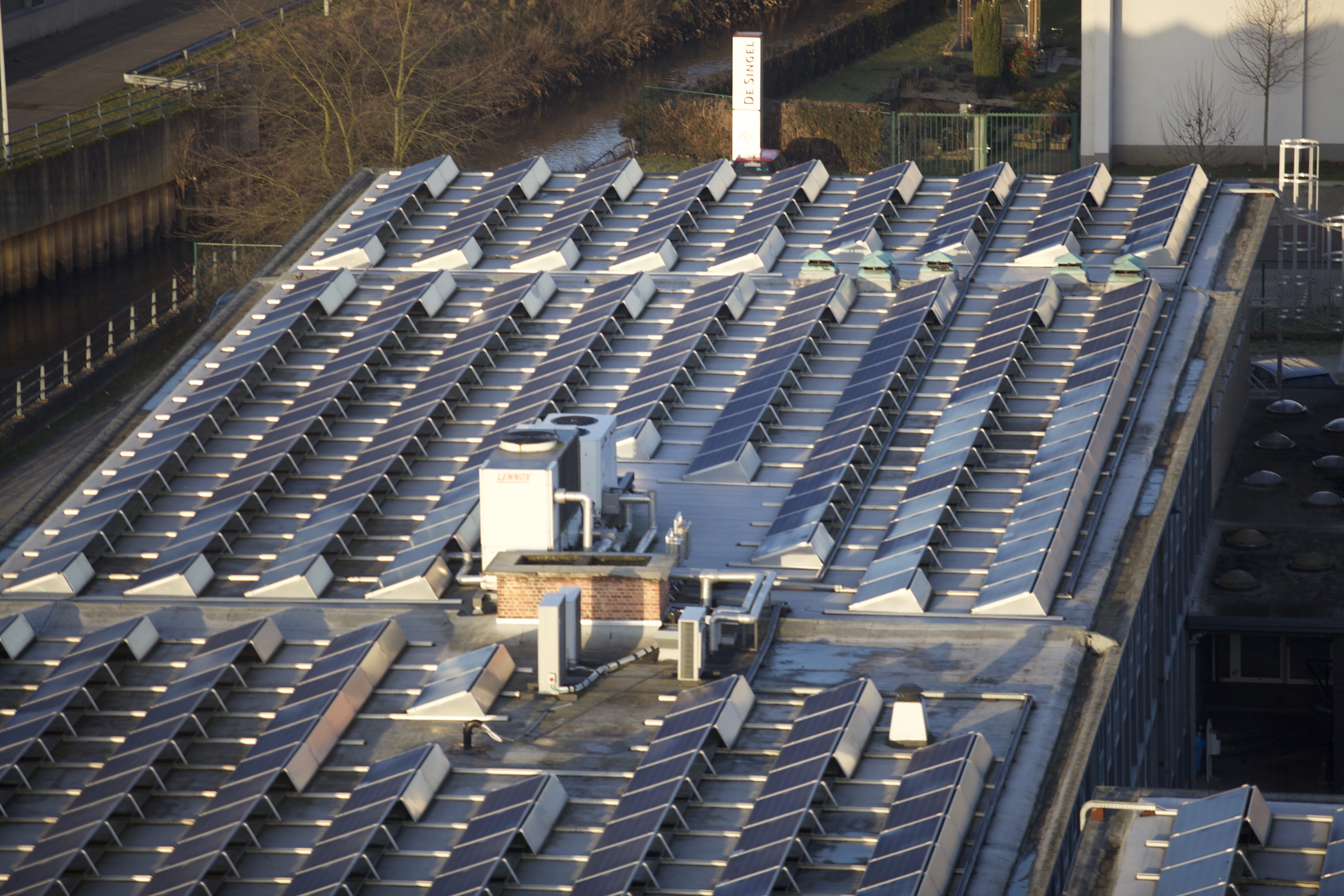roof, green power, architecture, solar panels, placement, light, industry, nature, pattern, sunlight, built structure, green energy, sun, in a row, arouse, HD Wallpaper