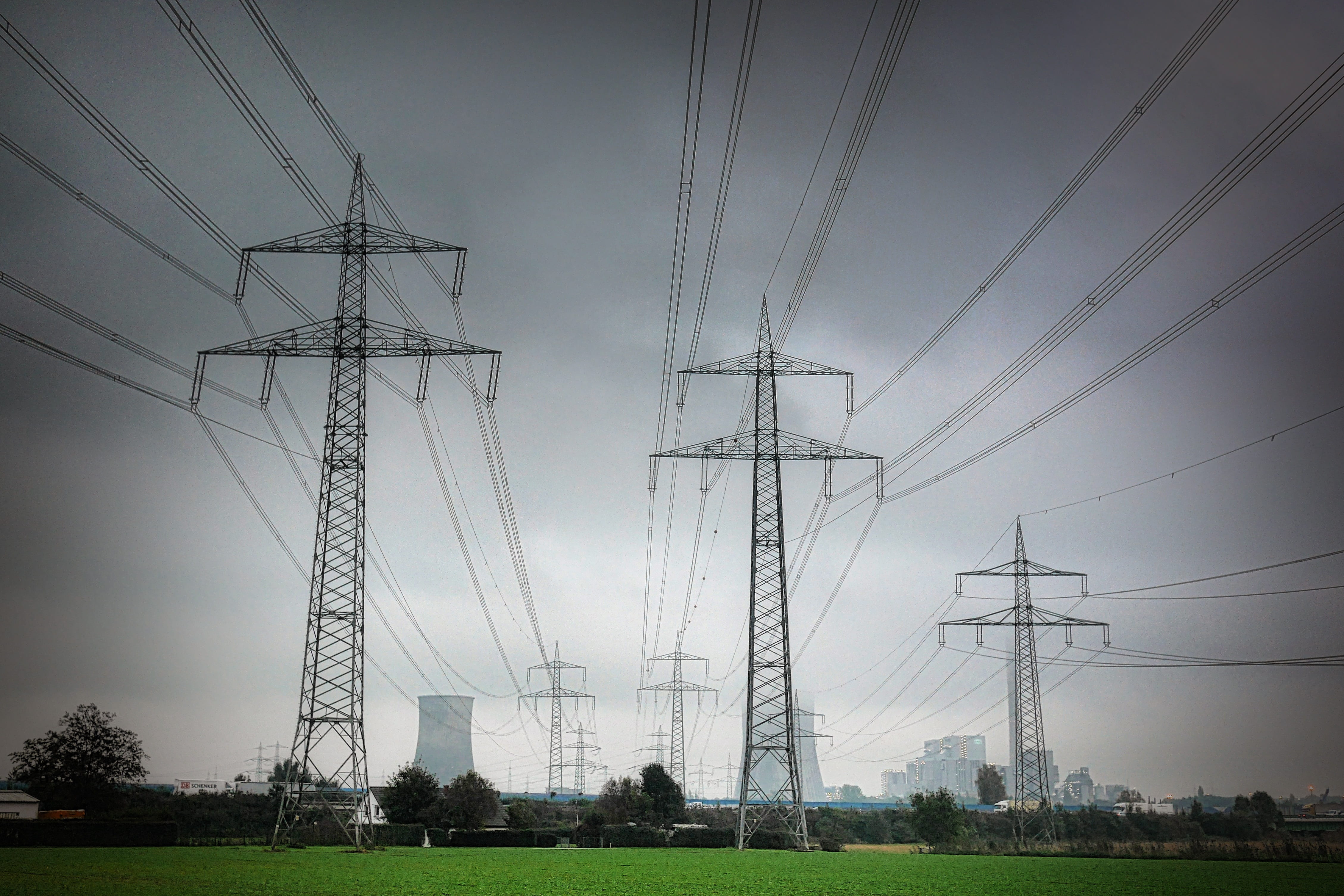 wire, 4K, built structure, environment, fuel and power generation, outdoors, technology, high voltage, cable, no people, electricity pylon, strommast, HD Wallpaper