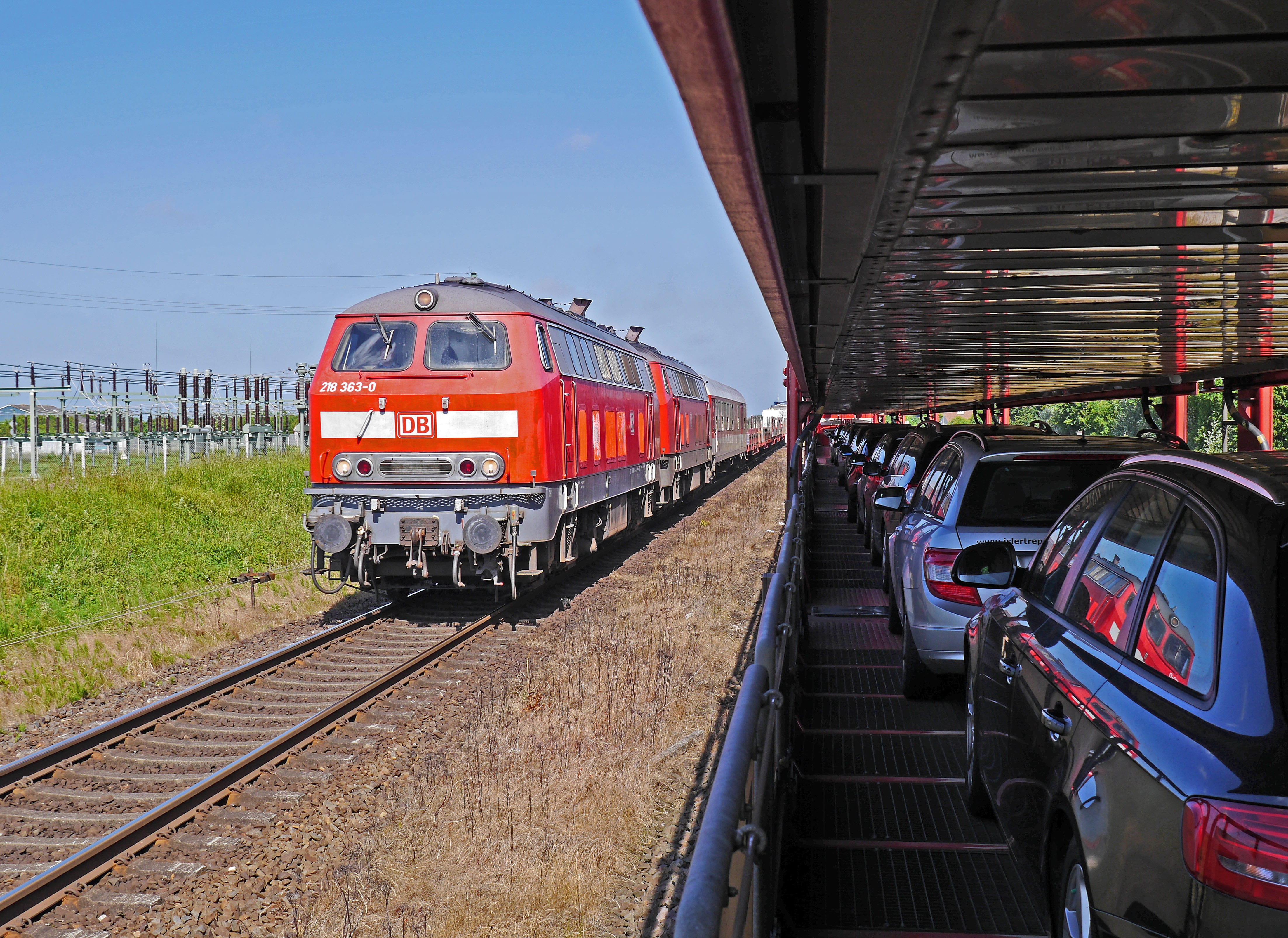 diesel locomotive, railway, no people, Hindenburg, autotransport, north sea, nf, transit, train, island, 4K, transportation, train - vehicle, Sylt, track, HD Wallpaper