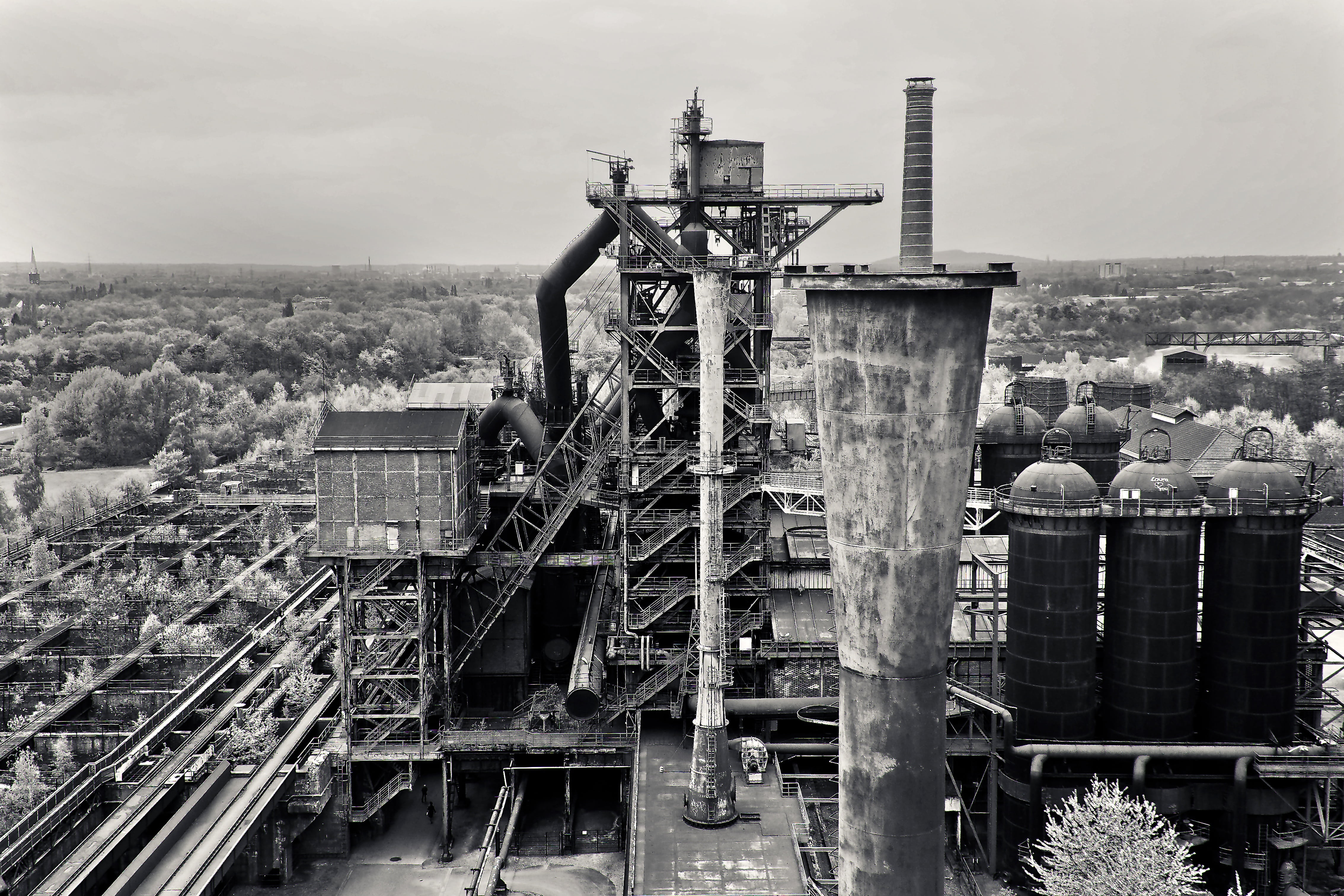 old, landmark, sky, lapsed, factory building, transience, industrial equipment, outdoors, no people, monument, mining, environment, sw, industrial architecture, HD Wallpaper