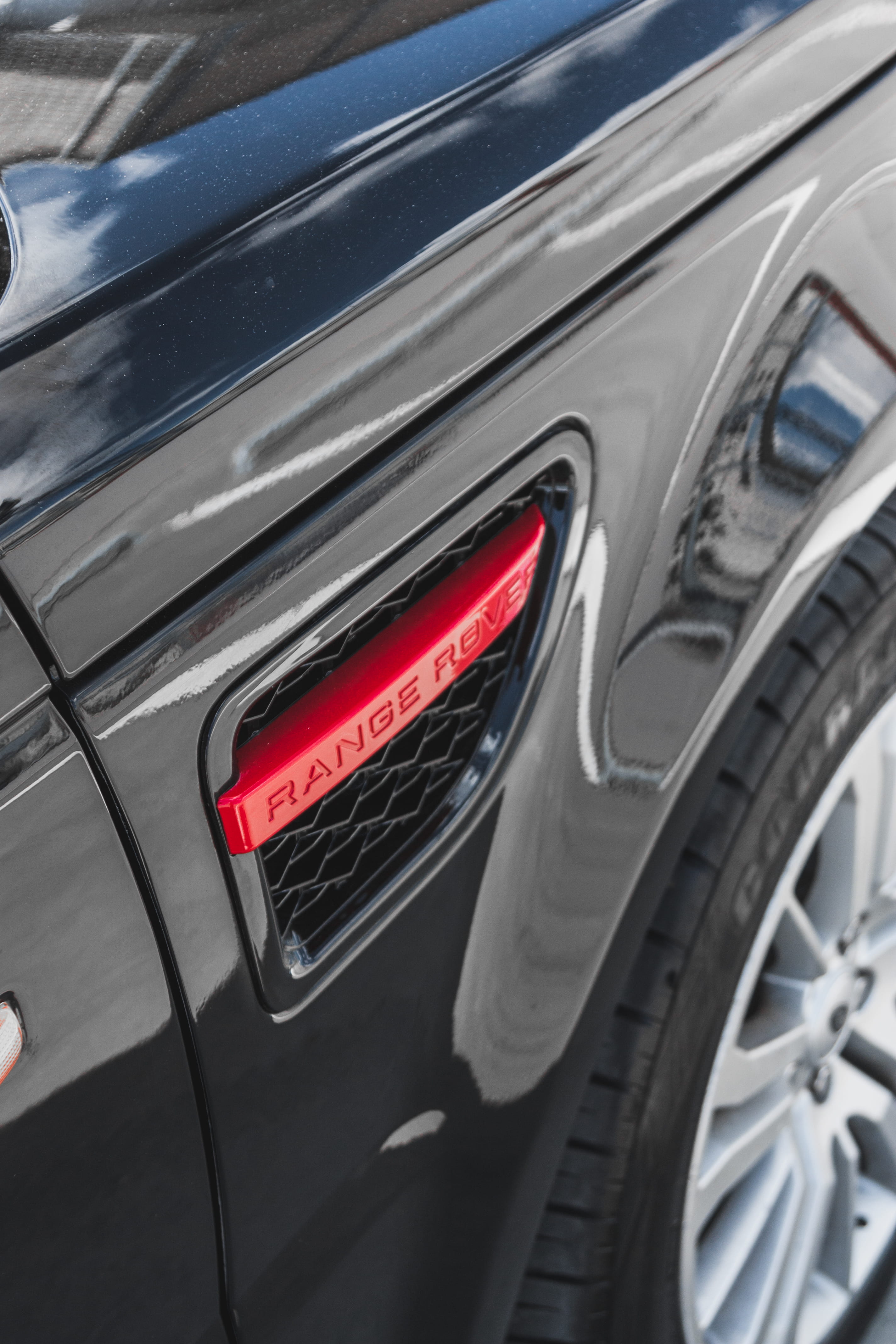 rangeroversport, tail light, metal, mode of transportation, tire, autobiography, range, 4K, romania, beauty, suv, retro styled, motor vehicle, transportation, Phone HD Wallpaper