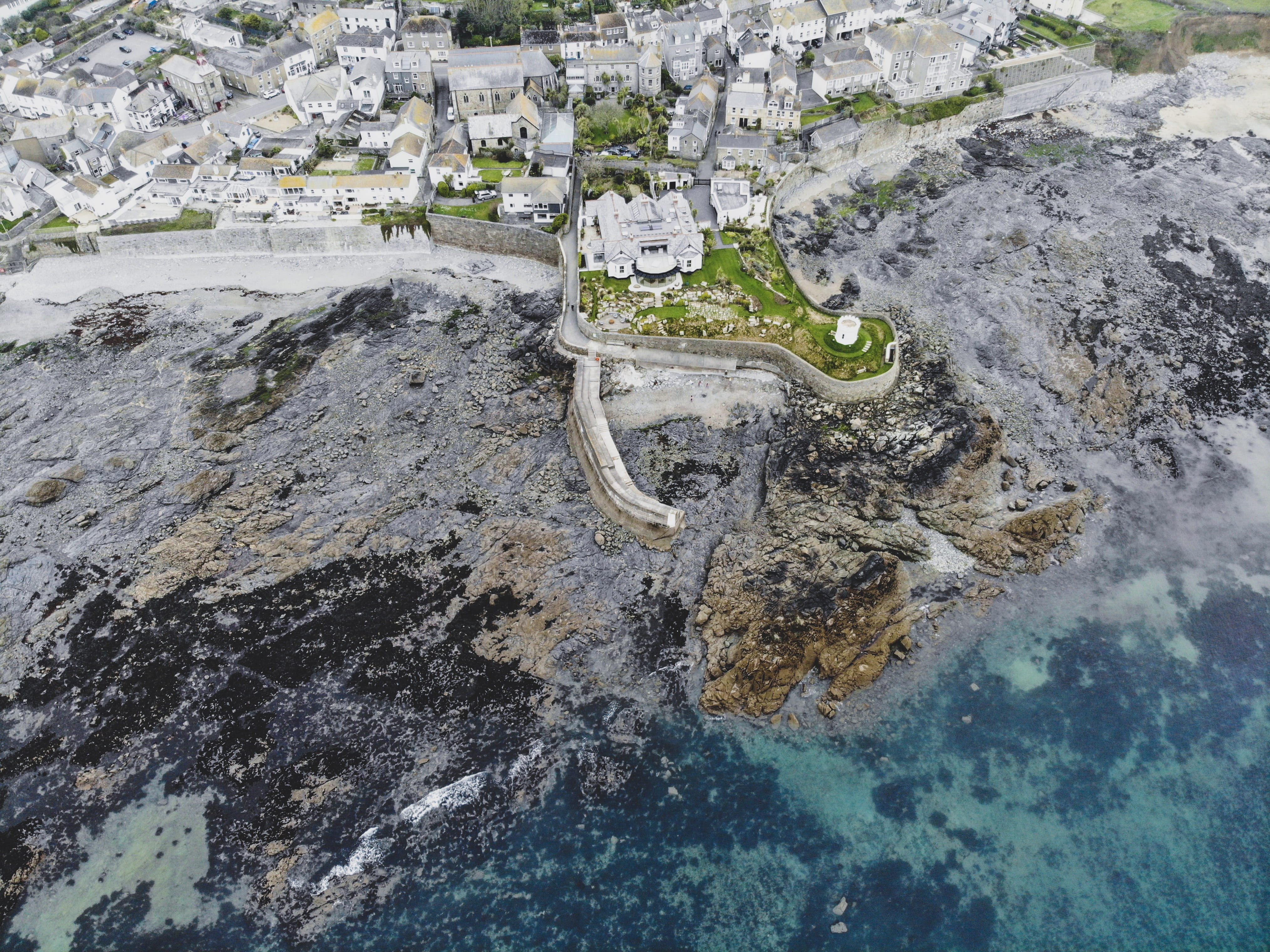england, tranquility, drone, scenics - nature, high angle view, eye, plant, waterfront, marazion, sea, coast, south west, city, outdoors, exposed, britain, HD Wallpaper