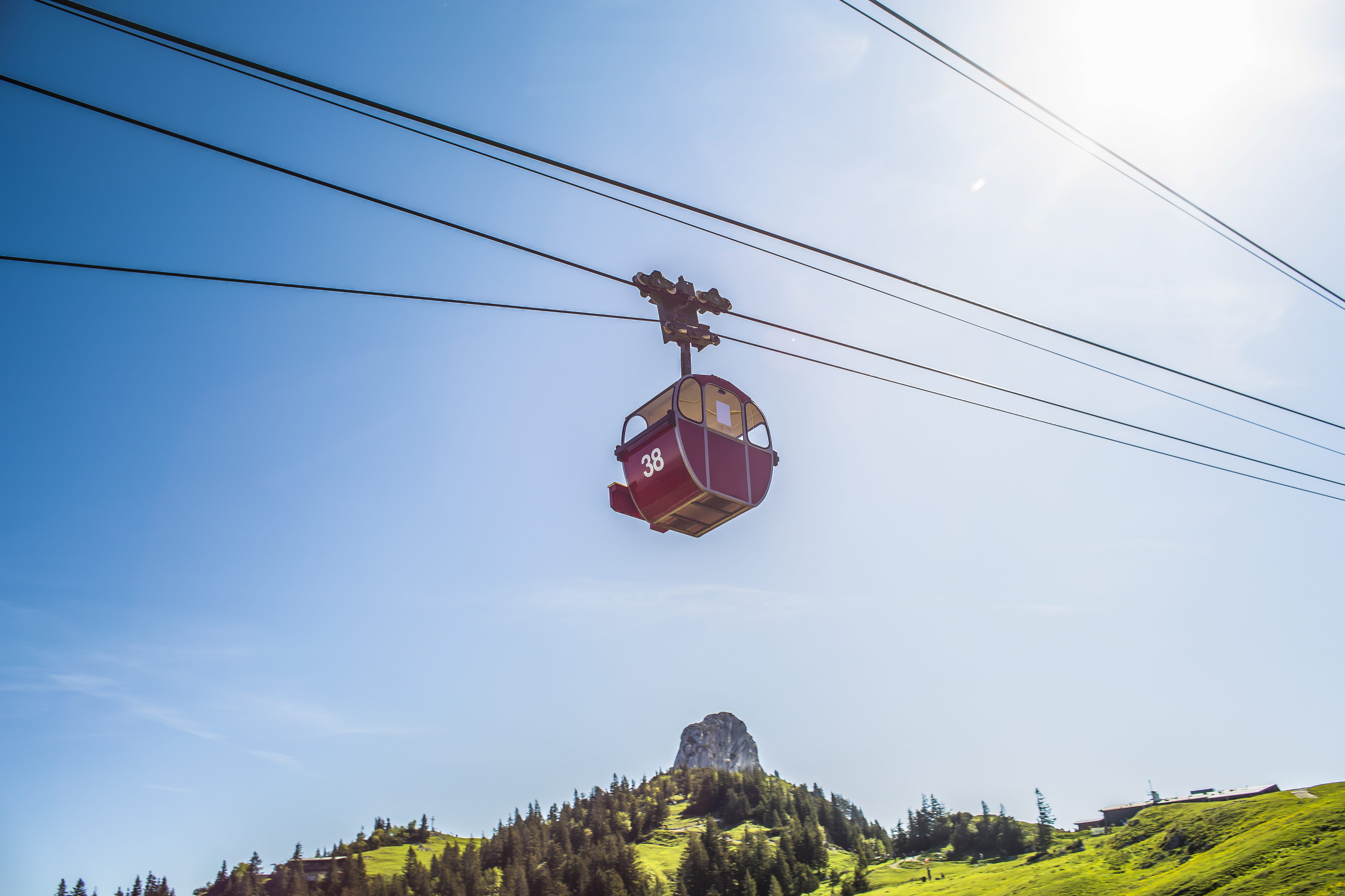 day, architecture, 5K, outdoors, beauty in nature, hanging, connection, electricity, sky, plant, transportation, cable, no people, sunlight, nature, overhead cable car, HD Wallpaper