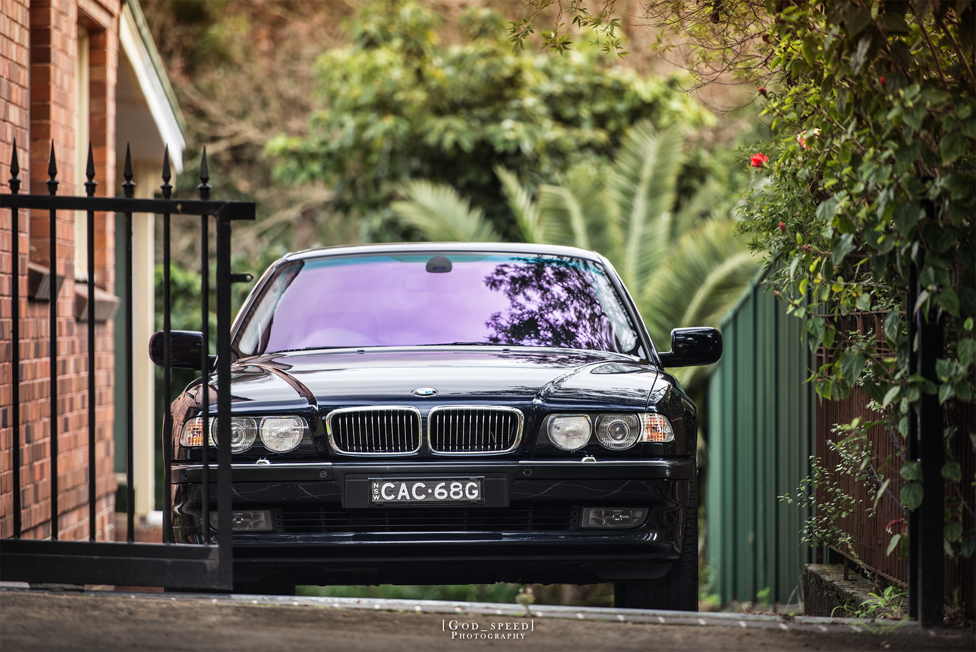 no people, nature, motor vehicle, BMW, tree, car, plant, old, stationary, transportation, land vehicle, day, damaged, series, 1080P, focus on foreground, HD Wallpaper