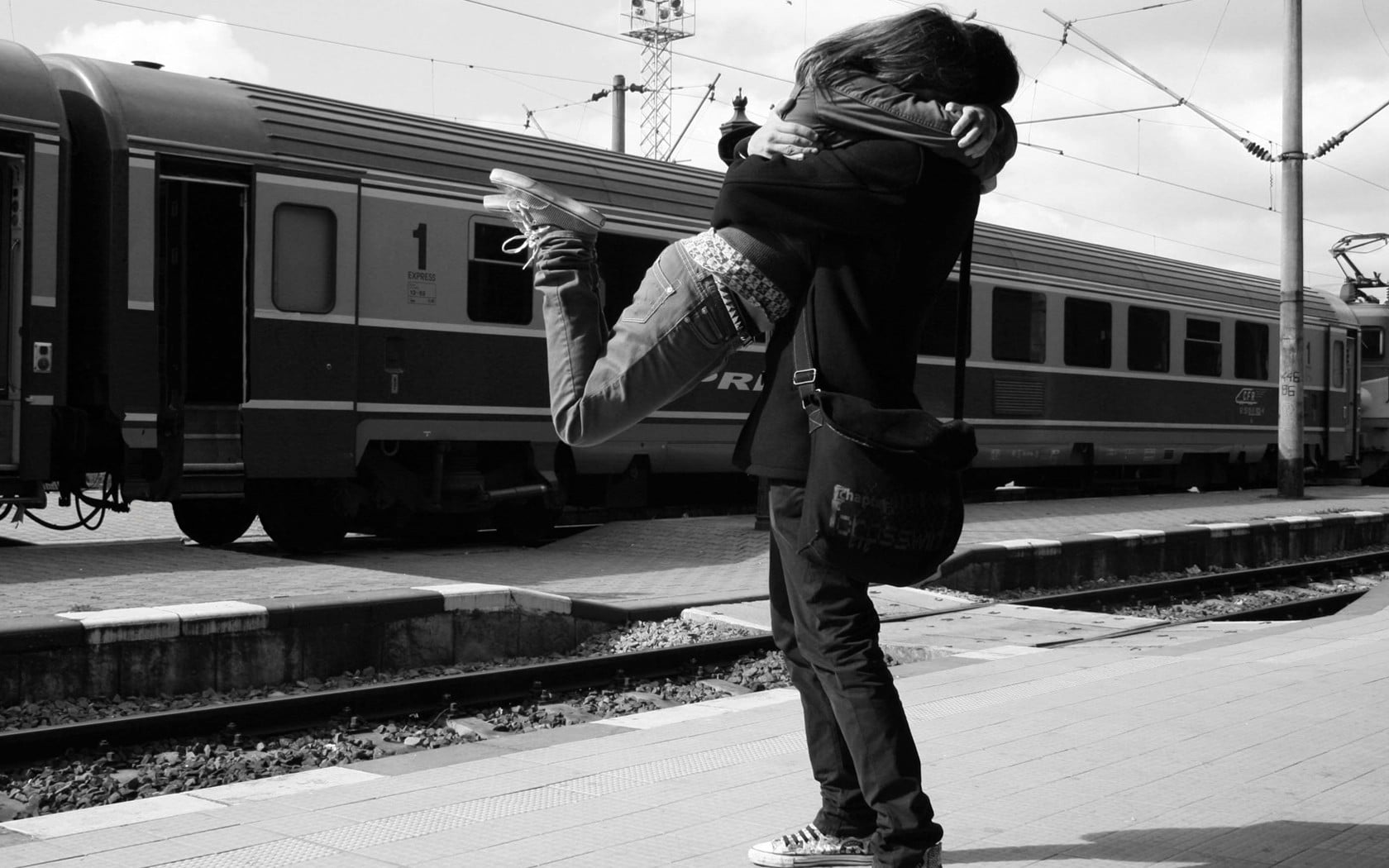 men, leisure activity, one person, mode of transportation, photo, warm clothing, train - vehicle, train, hugging, day, grayscale, passenger train, real people, HD Wallpaper