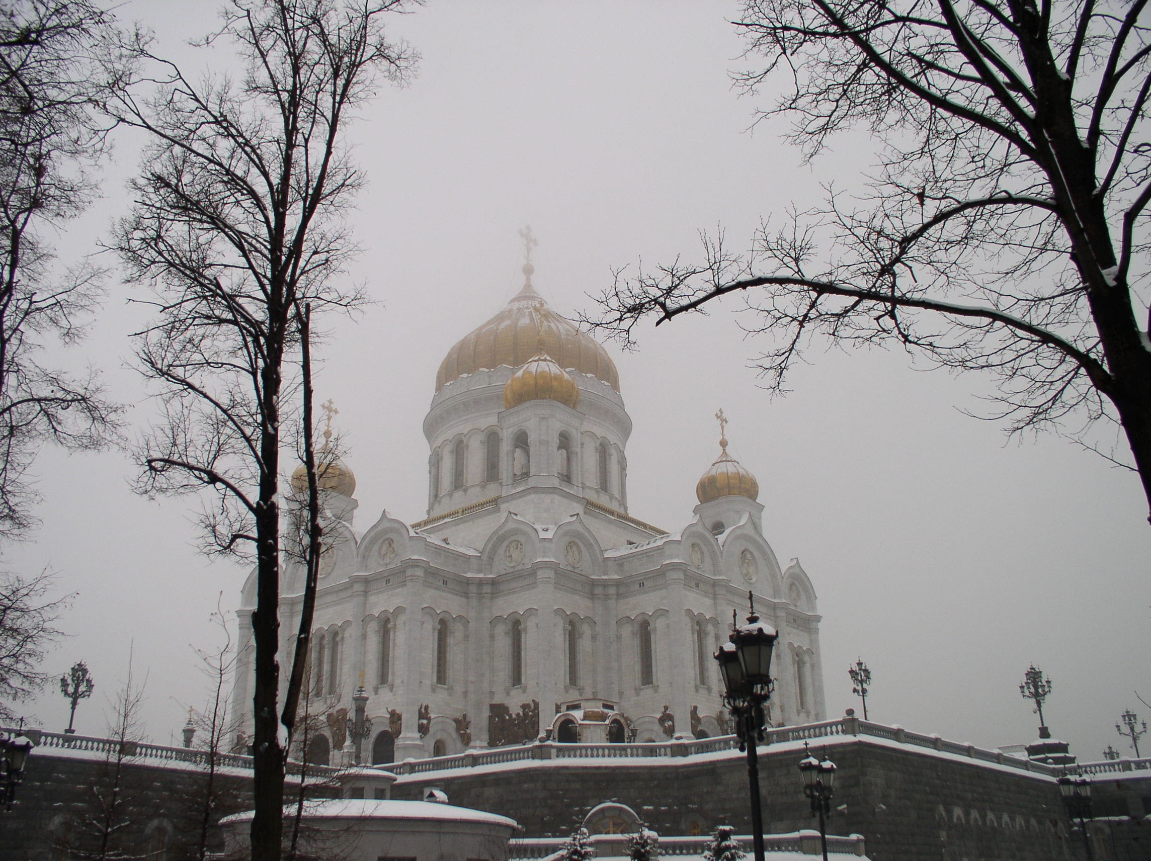 place of worship, day, cultures, snowing, 1080P, Moscow, nature, church, no people, Saviour, bare tree, building, architecture, built Structure, sky, travel destinations, HD Wallpaper