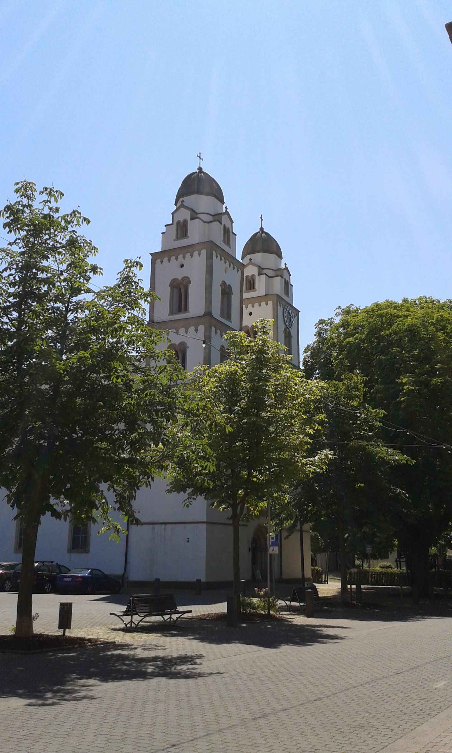 day, belief, church, rheinhessen, sarazenentuerme, building, religion, sky, sunlight, no people, city, spirituality, nature, summer, guntersblum, built structure, Phone HD Wallpaper