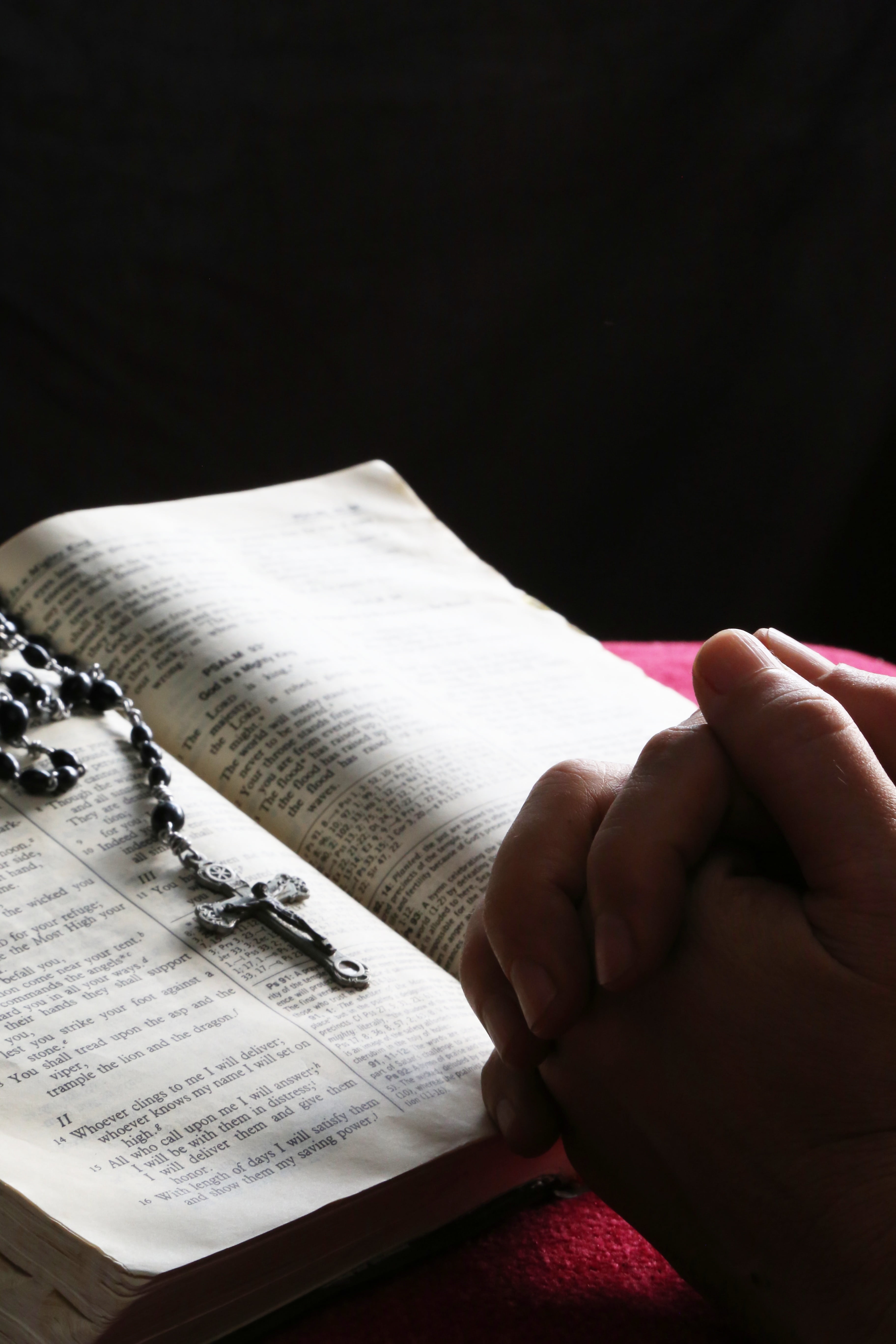 education, religious, front, spiritual, bible, 5K, open, activity, jesus, cross, reading, red, nail, publication, god, spirituality, black background, Phone HD Wallpaper