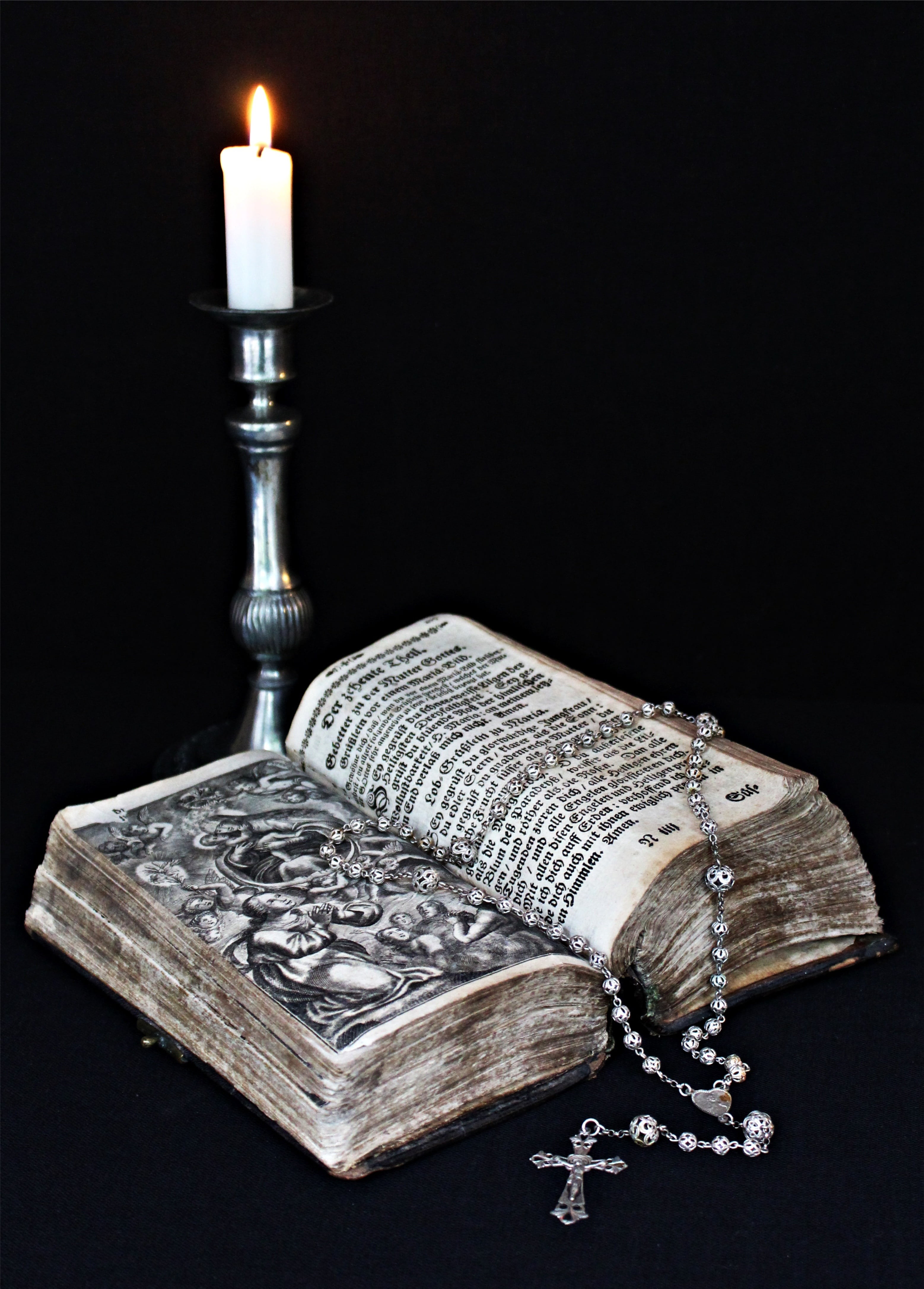 paper currency, luxury, the holy book, believe, christianity, table, fire, black background, the past, black color, no people, faith, church, close-up, Phone HD Wallpaper