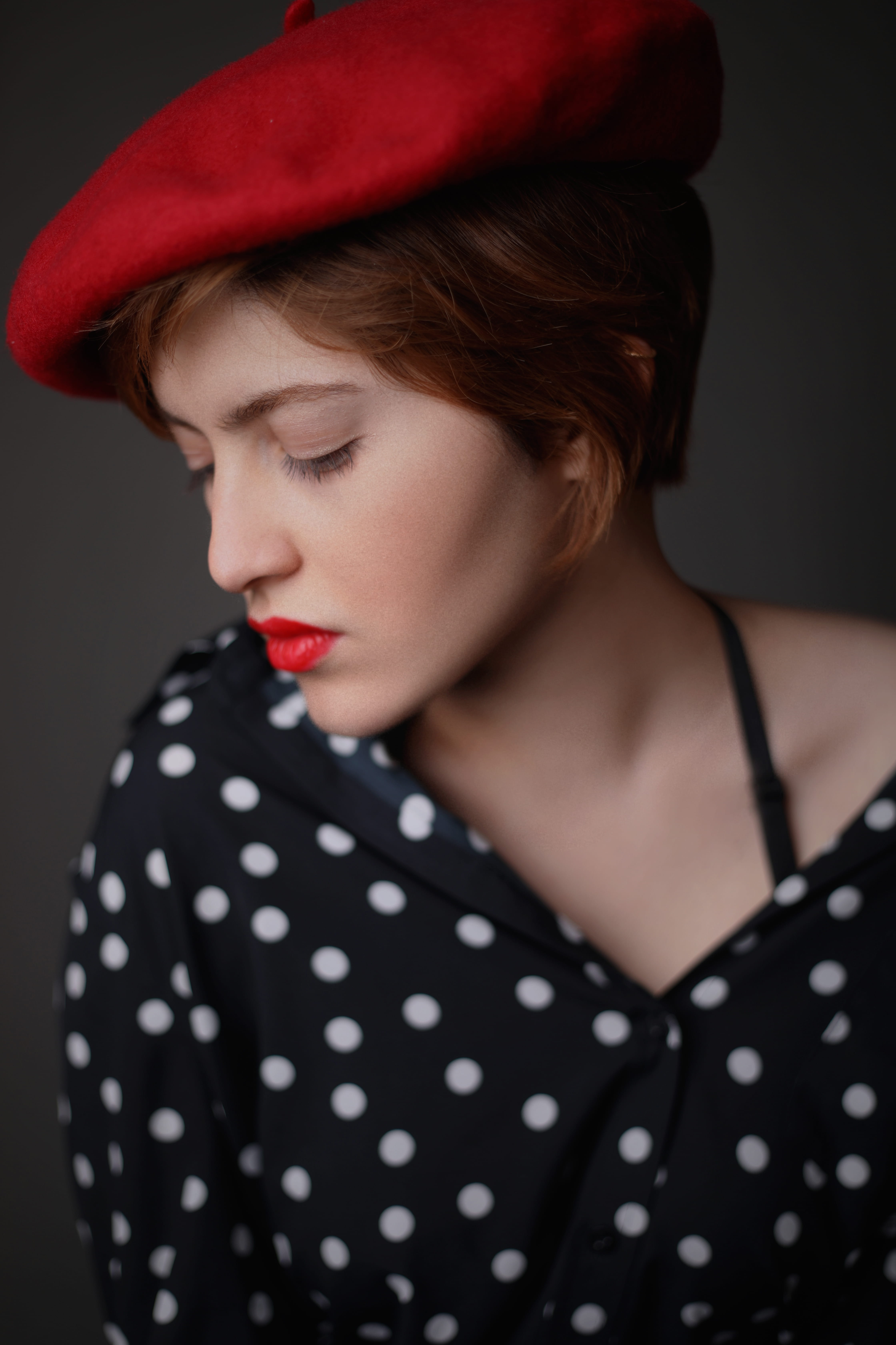 white, black, newsboy, 5K, button, beauty, one person, dotted, young adult, close-up, hairstyle, hat, top, closed, wearing, fashion, beautiful woman, contemplation, Phone HD Wallpaper