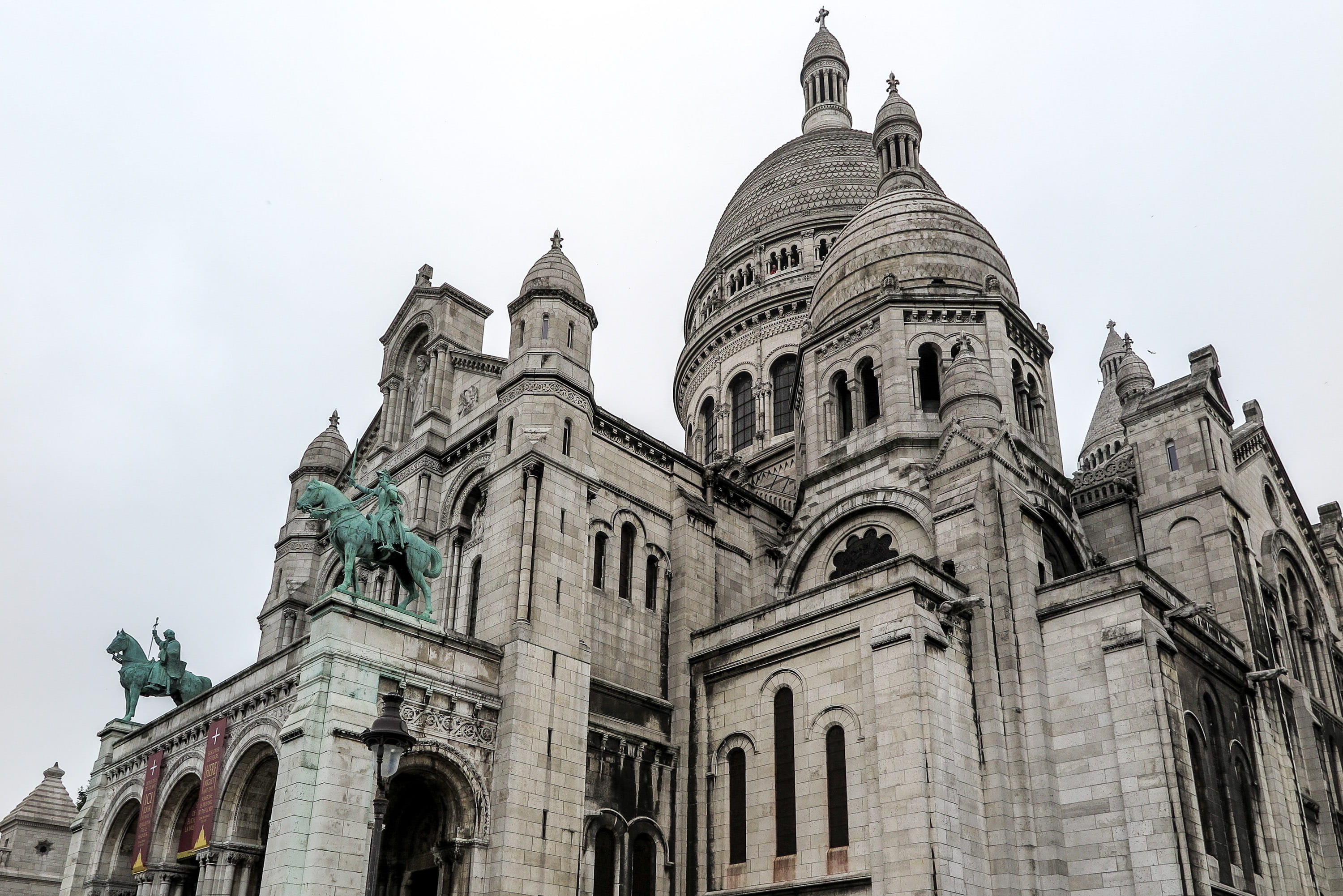 city, tourist, french, the past, cathedral, church, basilica, history, low angle view, landmarks, europe, building exterior, hilltop, white, government, HD Wallpaper