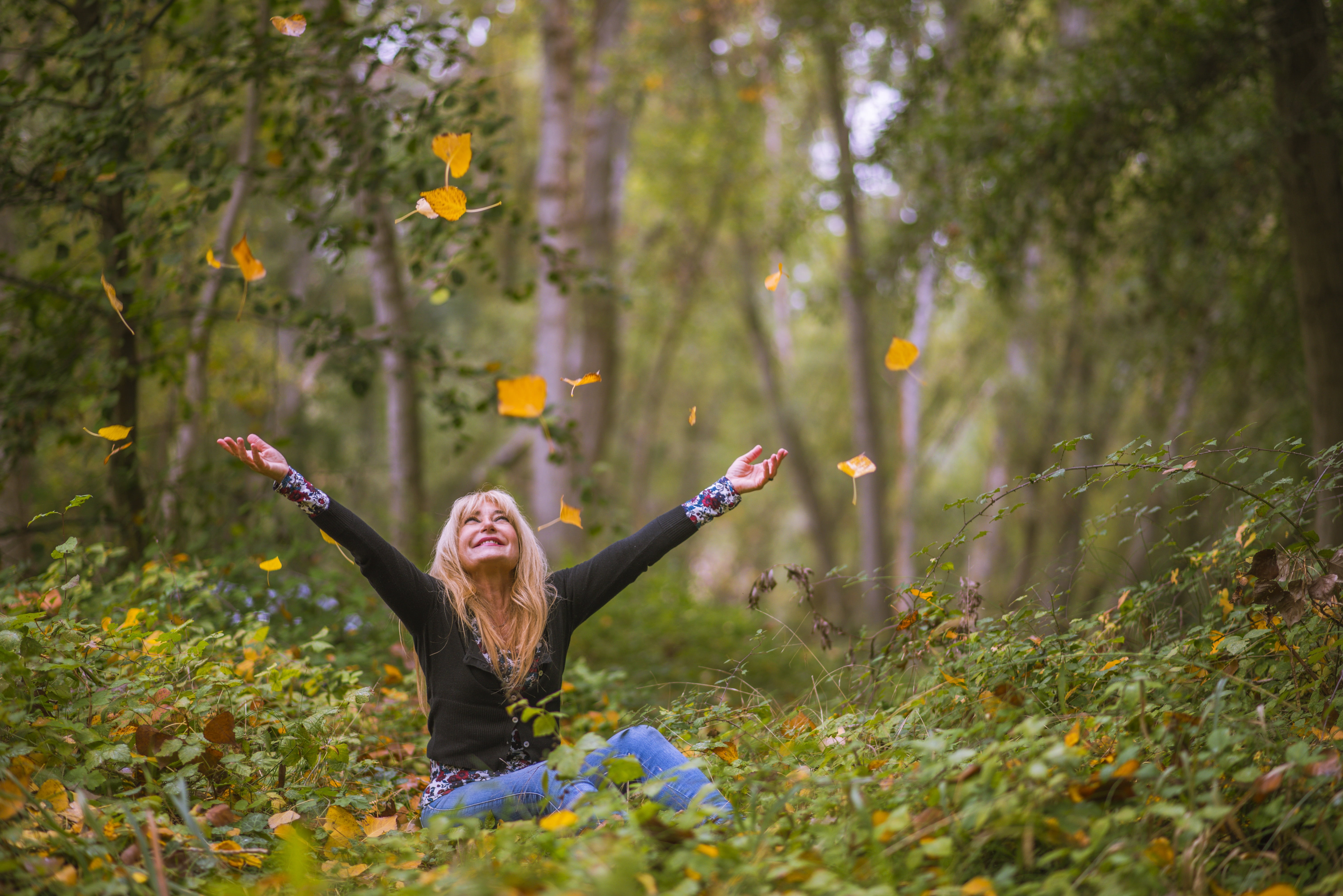 trees, dream, outdoors, one woman only, hairstyle, human limb, women, freedom, sitting, enjoyment, positive emotion, black, green, plant, fun, 5K, portrait, HD Wallpaper