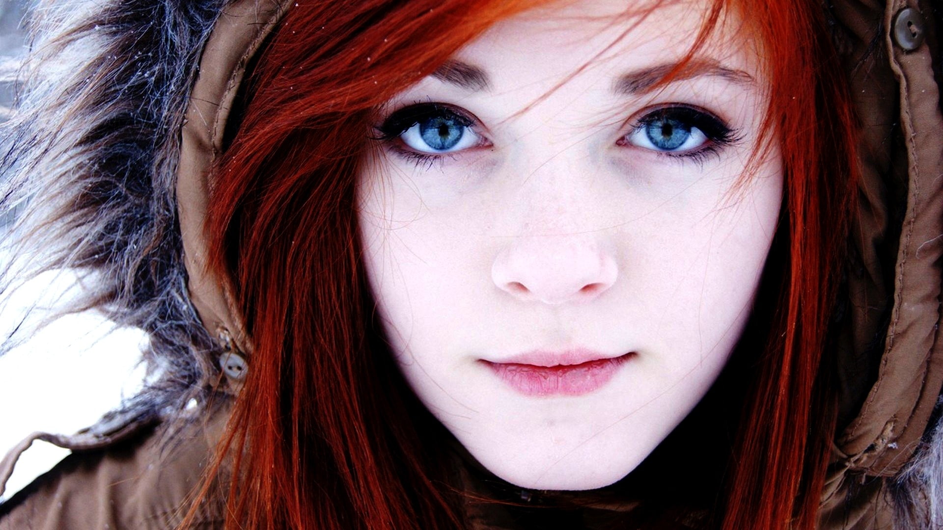 lifestyles, blue eyes, Girls, young adult, 1080P, portrait, dyed hair, winter, hair, young women, leisure activity, redhead, hoodie, white skin, one person, HD Wallpaper