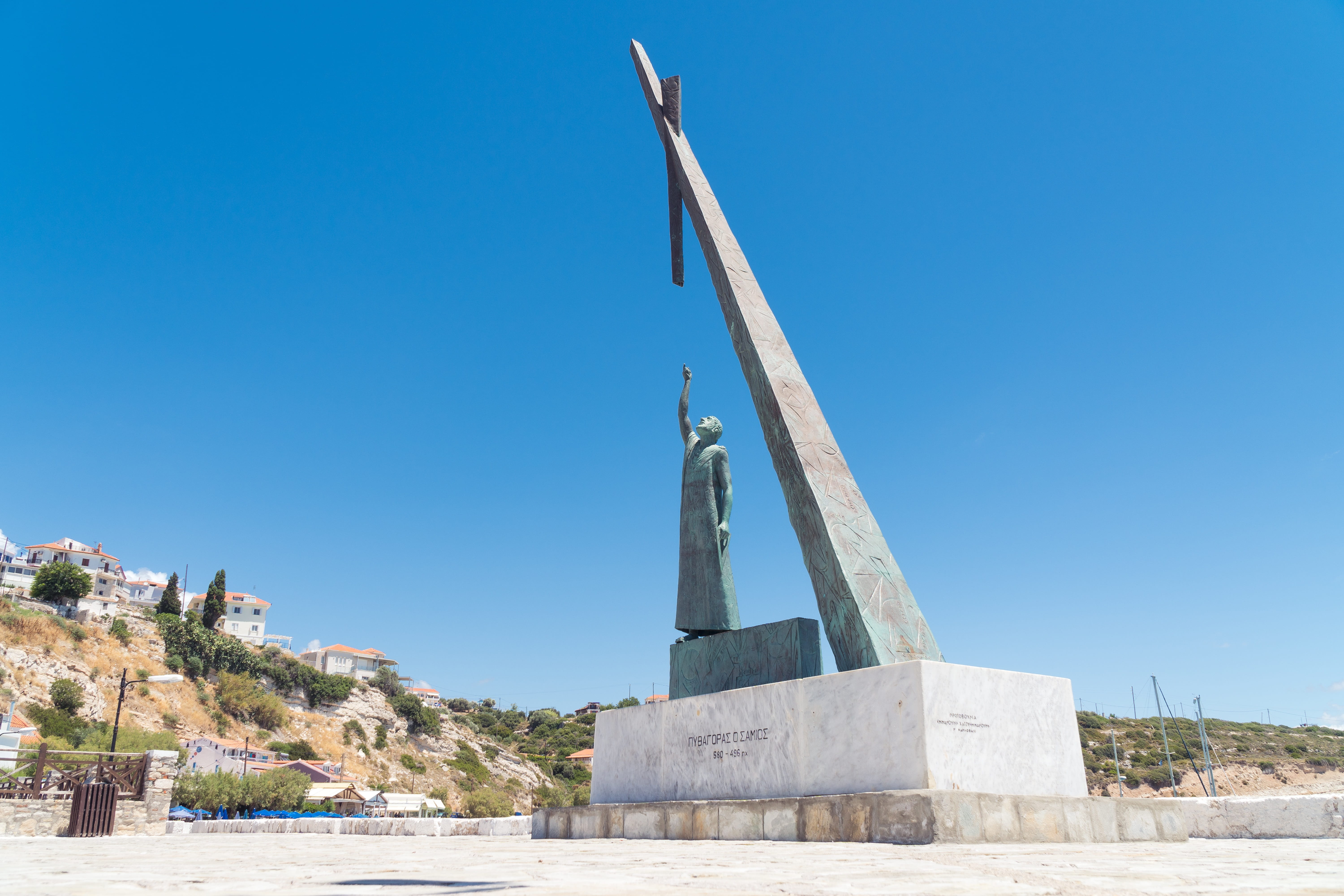 built structure, clear sky, old, travel, travel destinations, the past, day, sculpture, art and craft, memorial, math, architecture, no people, water, pythagoras, HD Wallpaper