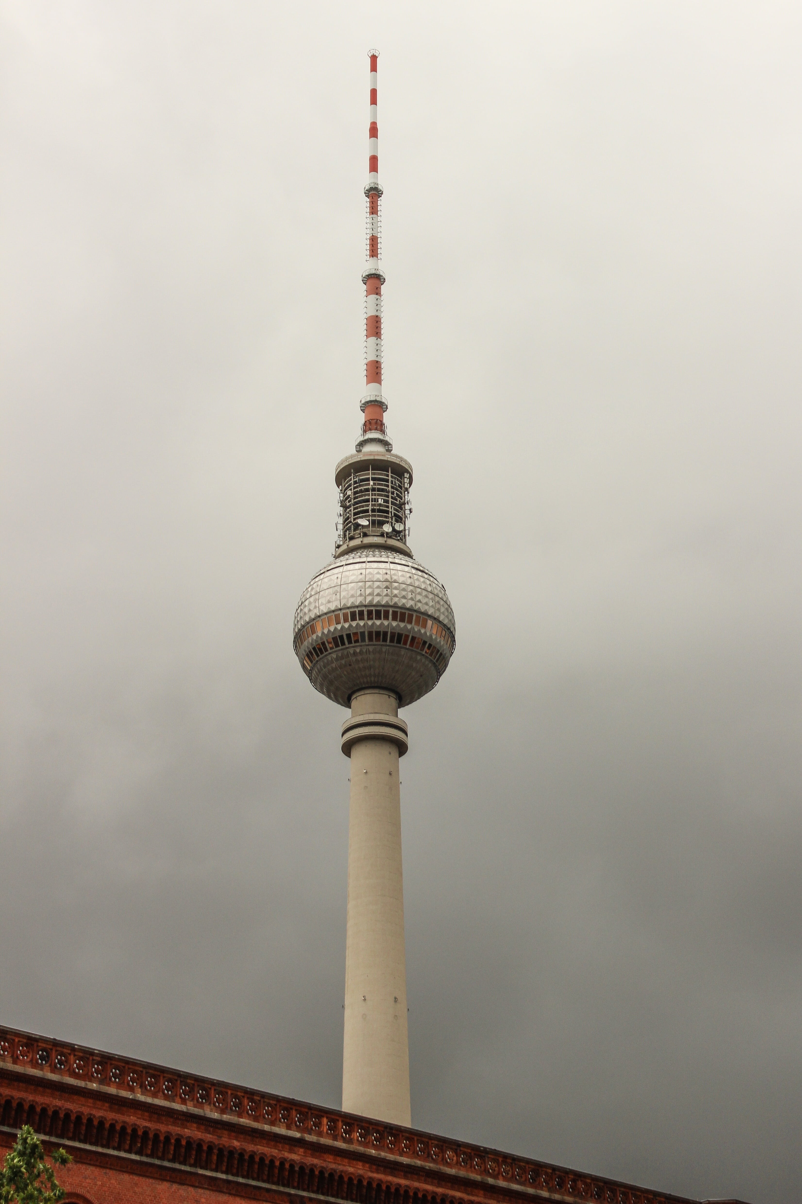 tv, rain, facade, architecture, 4K, tv tower, thunderstorm, office building exterior, technology, television Tower - Berlin, communications Tower, historically, Phone HD Wallpaper