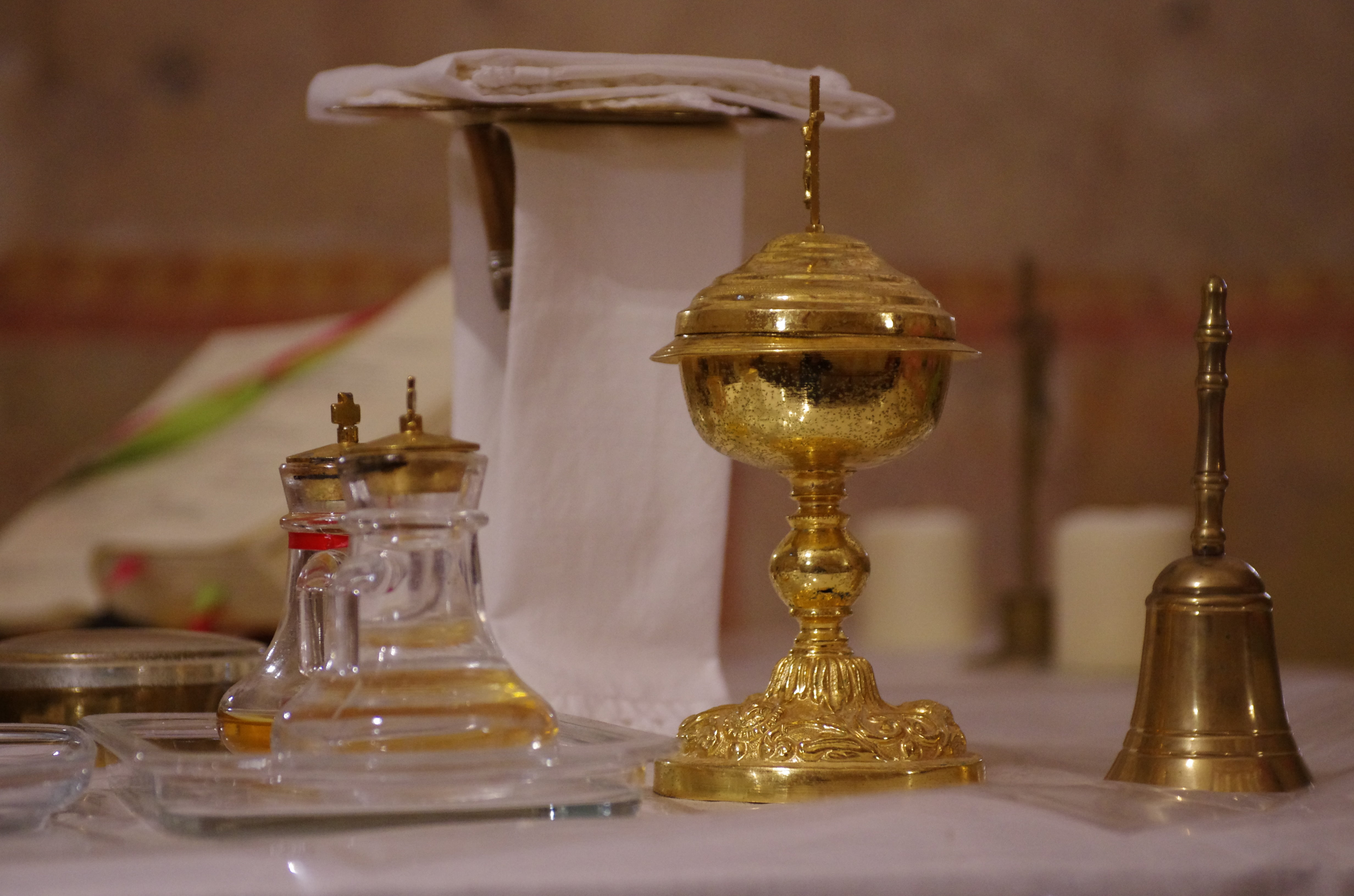 focus on foreground, altar, glass, close-up, lighting equipment, chalice, food and drink, communion, no people, perfume sprayer, church, electric lamp, HD Wallpaper