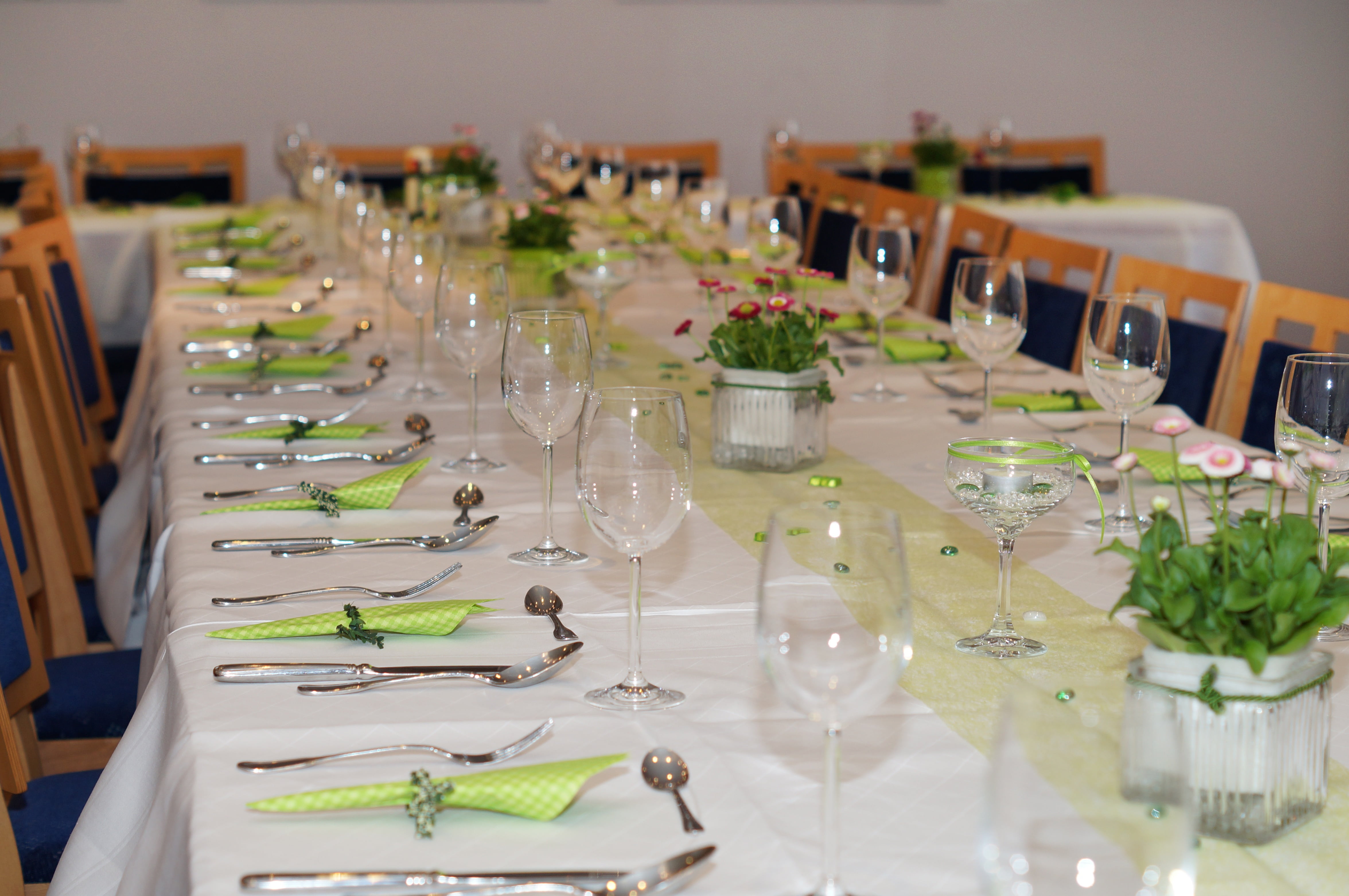 large group of objects, festival, plate, seats, chair, glass, celebration, food and drink, arrangement, table decoration, drinking glass, glass - material, HD Wallpaper