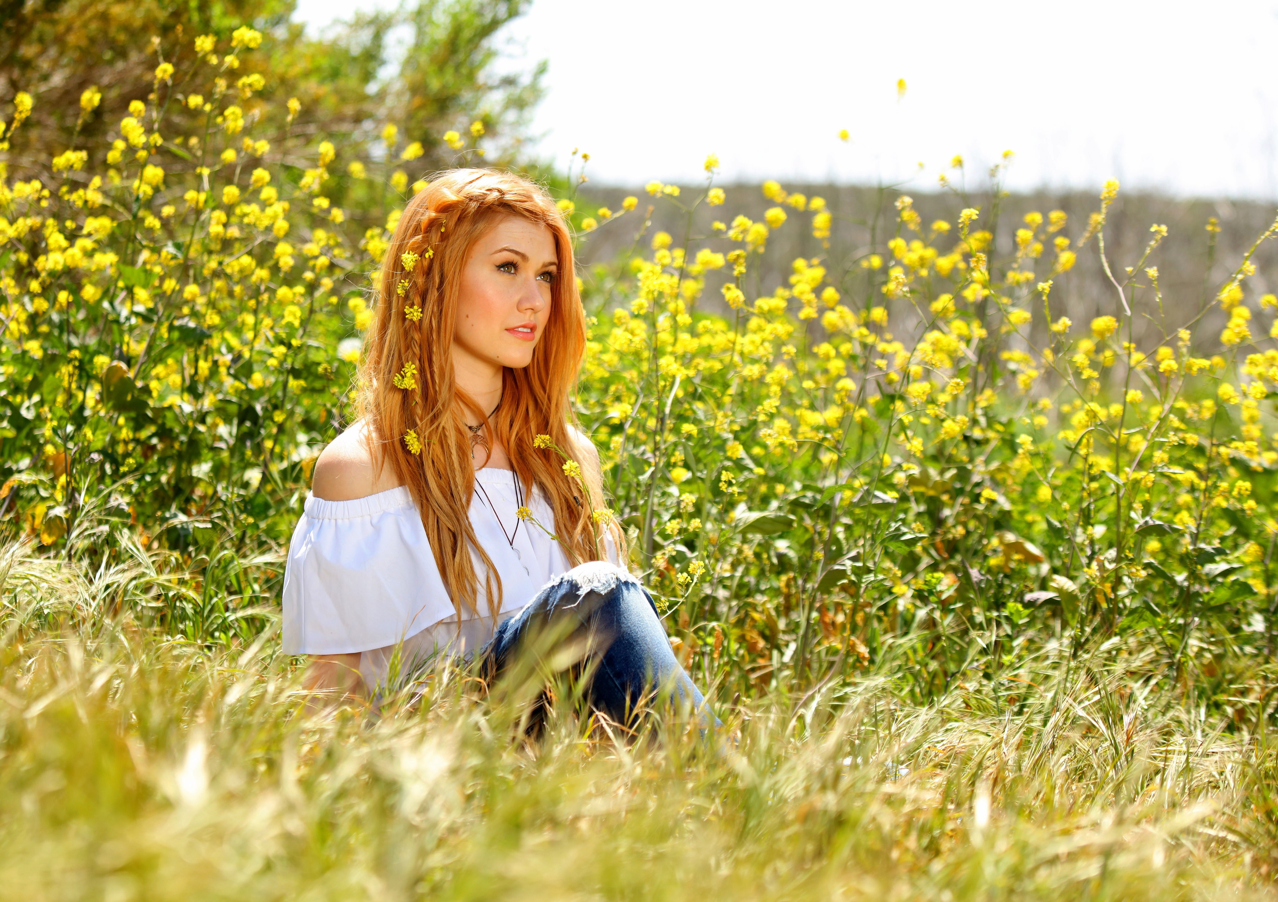 4K, grass, Katherine Mcnamara, flowers, 5k, photo, HD Wallpaper