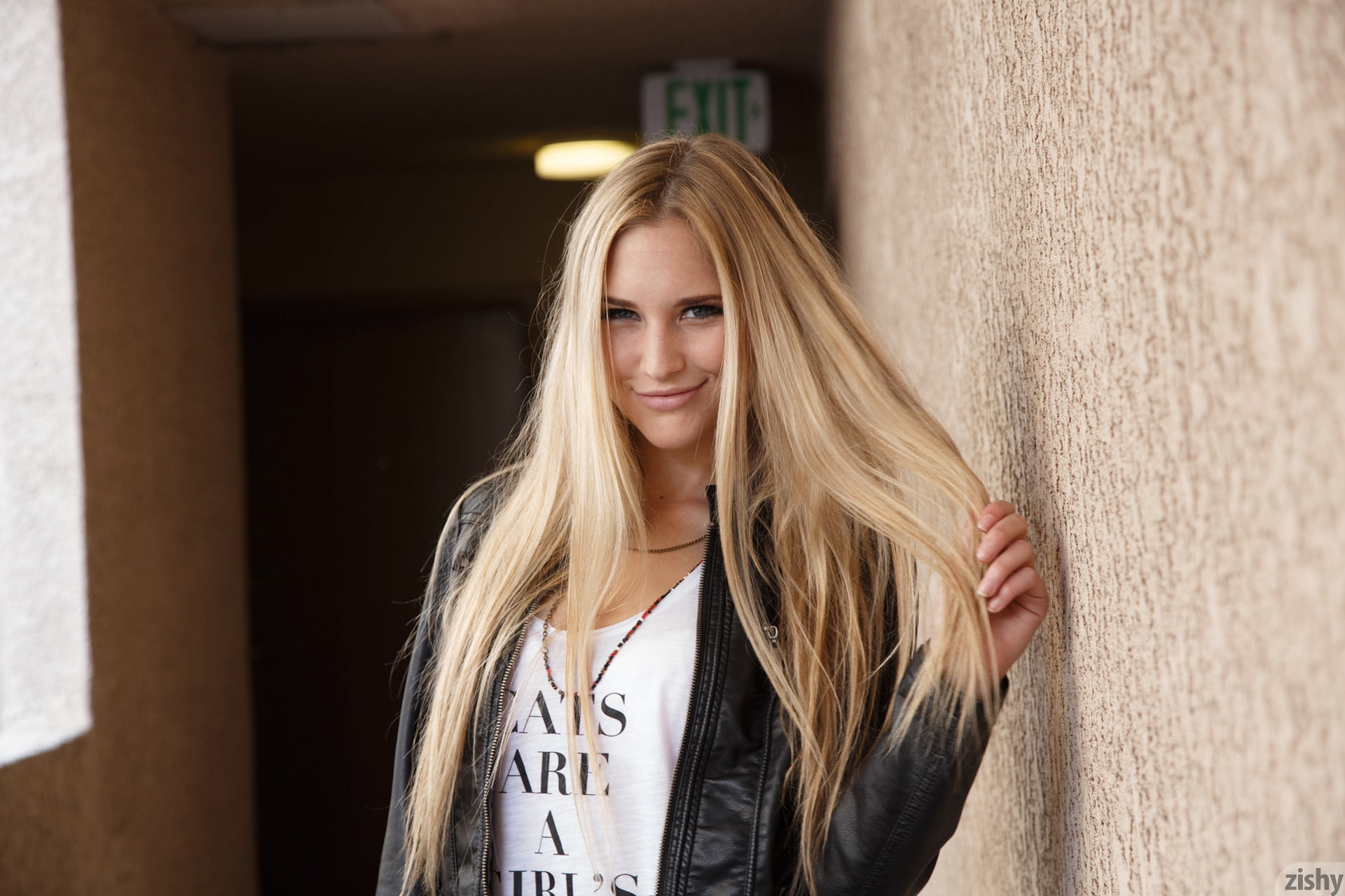 1080P, teenager, emotion, zishy, standing, long hair, front view, hair, blonde, adult, Cole Esenwein, beauty, casual clothing, wall - building feature, HD Wallpaper