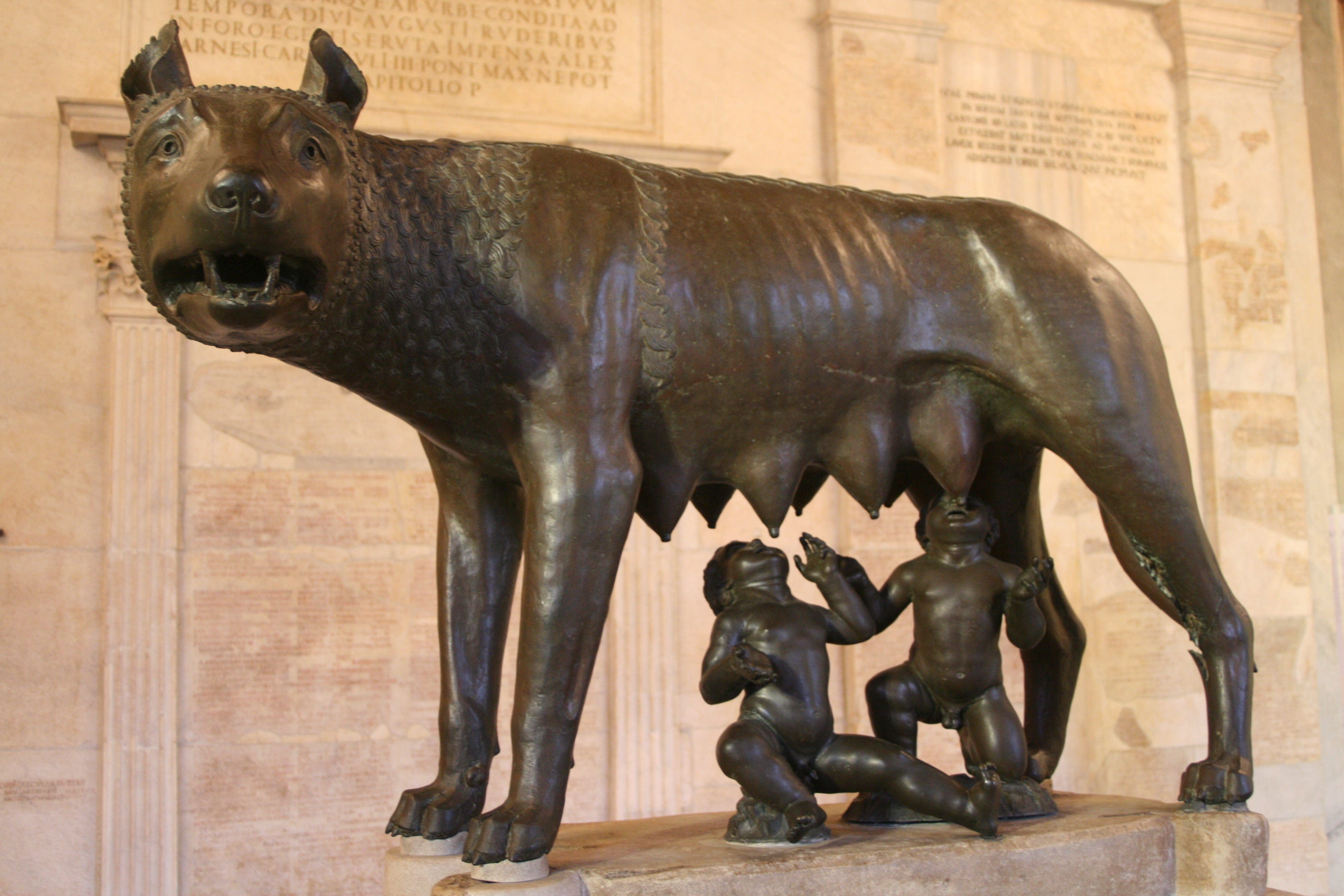 remus, museum, craft, the past, built structure, no people, mammal, male likeness, representation, history, legend, bronze - alloy, romulus, travel destinations, HD Wallpaper