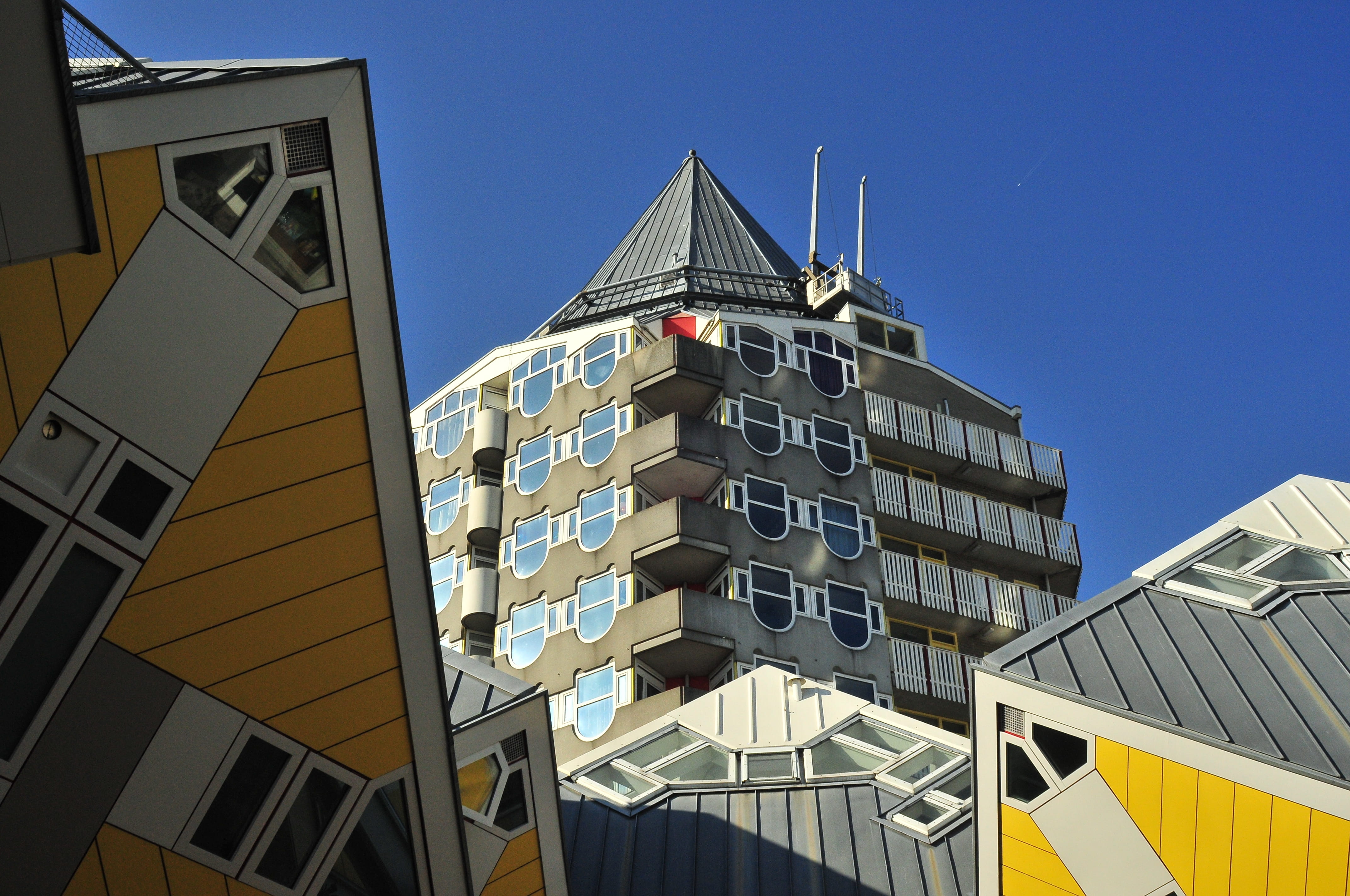 low angle view, building exterior, rotterdam, blaaktoren (het potlood), modern, day, tower, office building exterior, netherlands, town, blue, residential district, HD Wallpaper