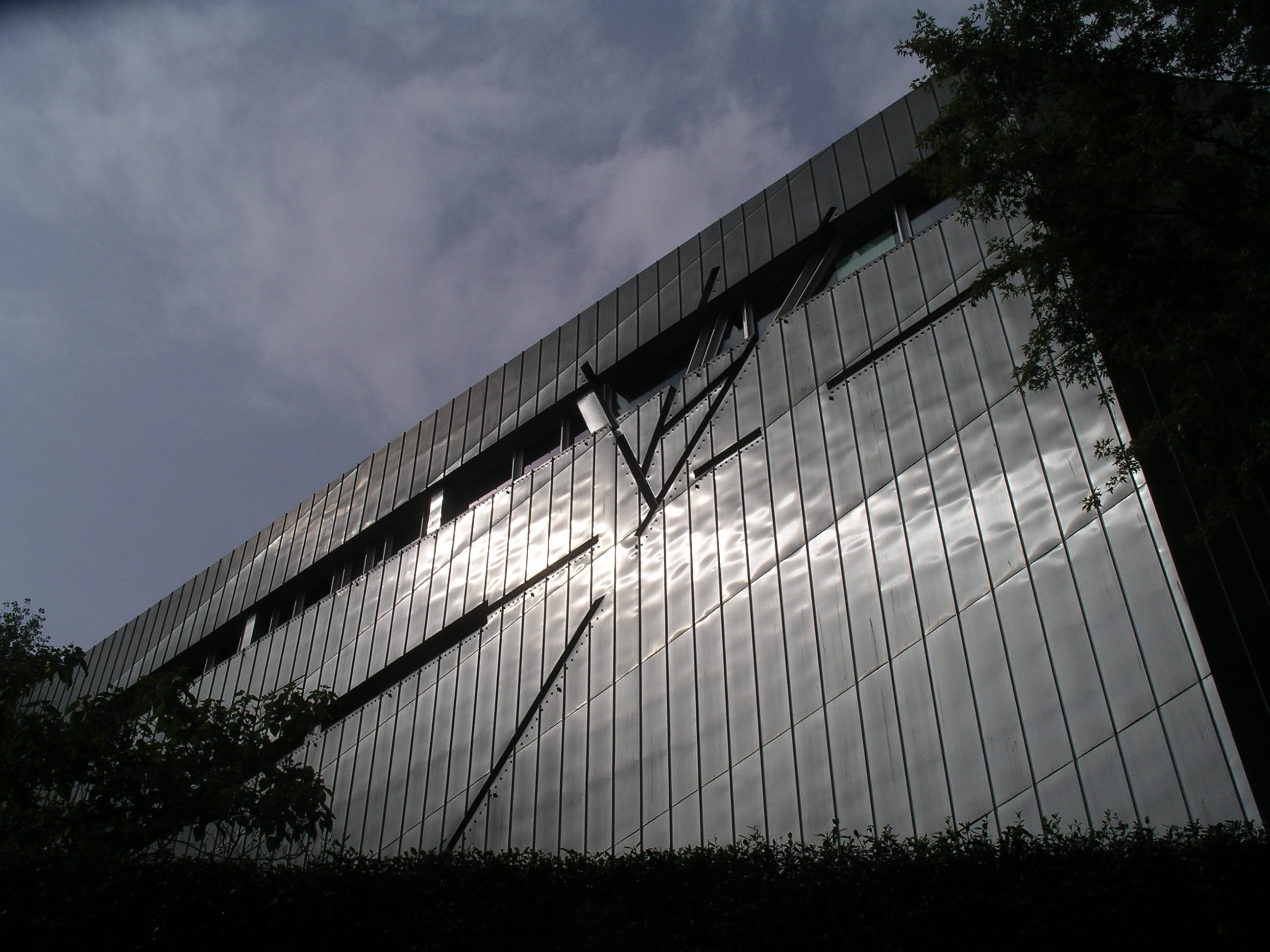 Berlin, modern, nature, city, architecture, 2K, Libeskind, glass - material, sky, low angle view, field, plant, Jewish Museum, sport, no people, building, HD Wallpaper