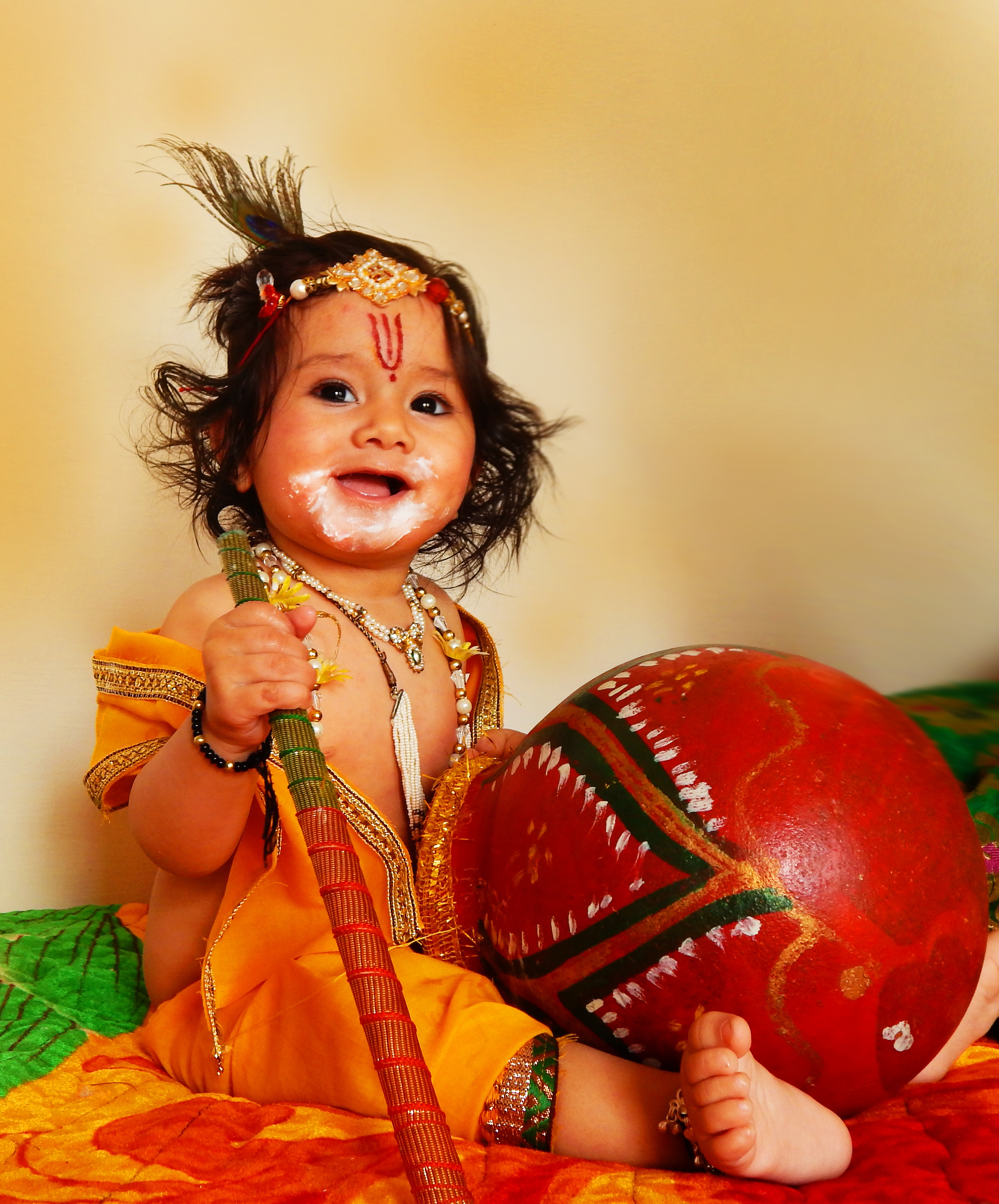 innocence, celebration, real people, krishna, red, childhood, front view, women, hindu, clothing, one person, staff, hairstyle, holding, portrait, brown, Phone HD Wallpaper