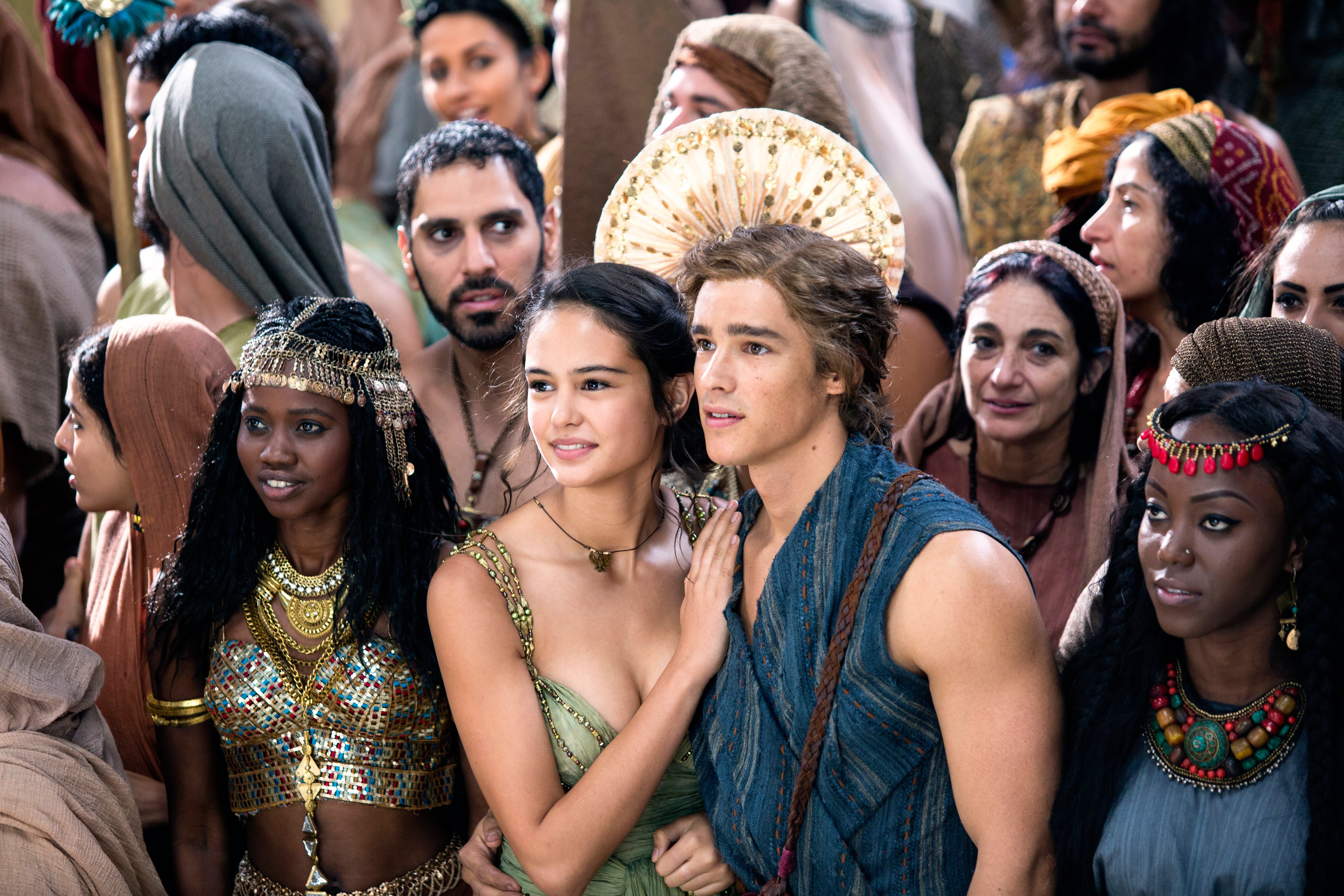 real people, lifestyles, adult, indigenous Culture, leisure activity, looking, women, asia, Brenton Thwaites, All of Heaven is at war, beautiful woman, HD Wallpaper