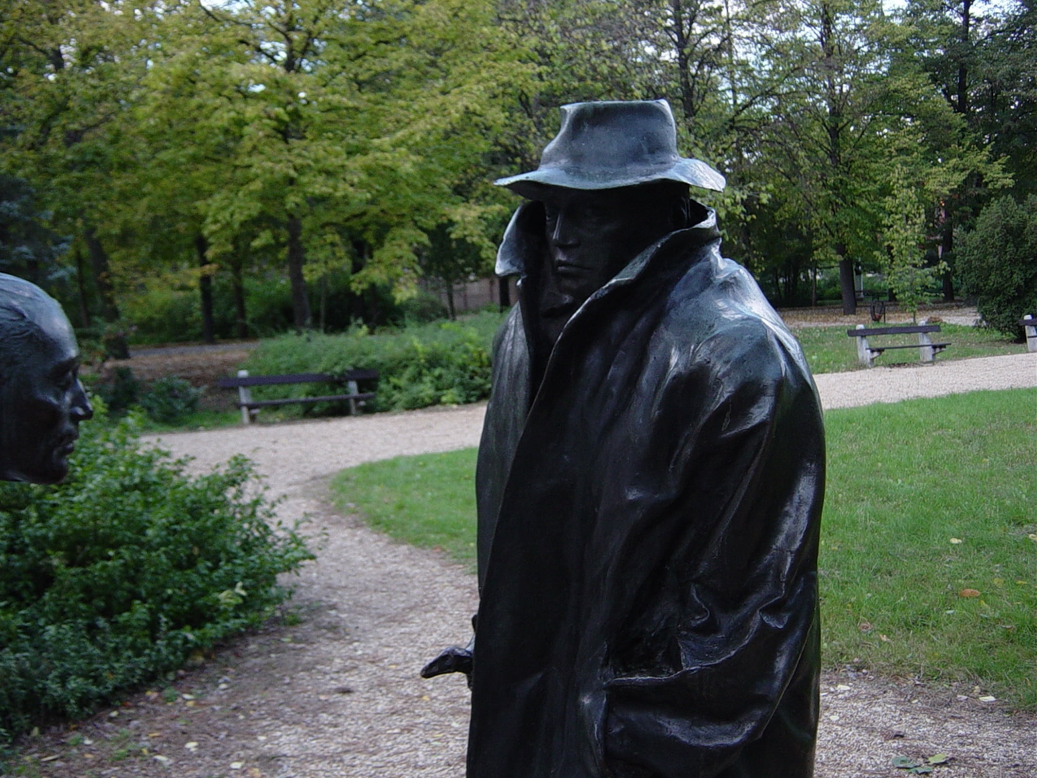 poet, 1080P, debrecen hungary, sculpture, death mask, clothing, ady, cemetery, growth, green color, park, representation, nature, plant, statue, park - man made space, HD Wallpaper