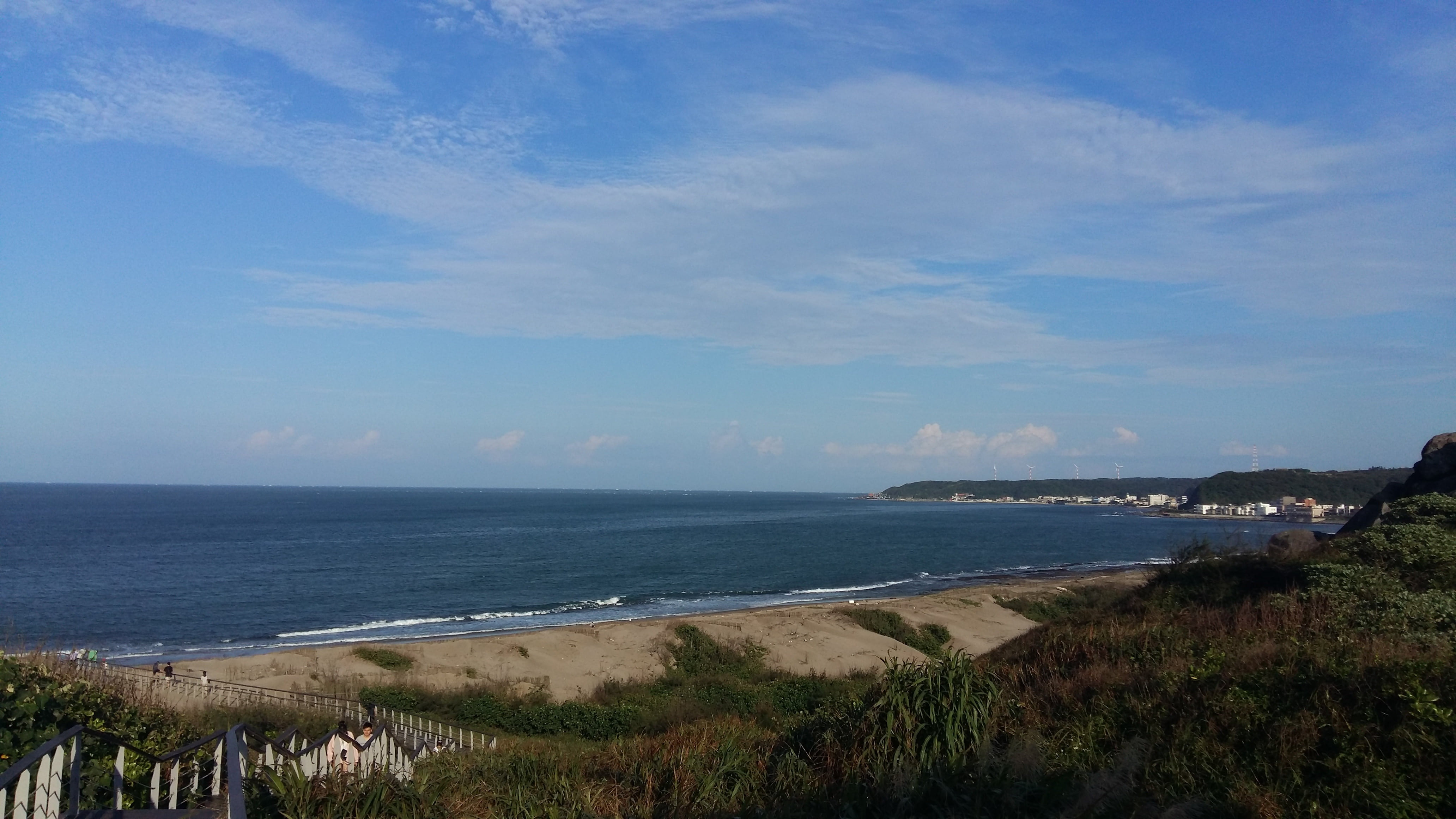 water, land, tranquility, blue day, hai bian, non-urban scene, coastline, beauty in nature, tranquil scene, ocean, horizon, day, scenics - nature, location, HD Wallpaper