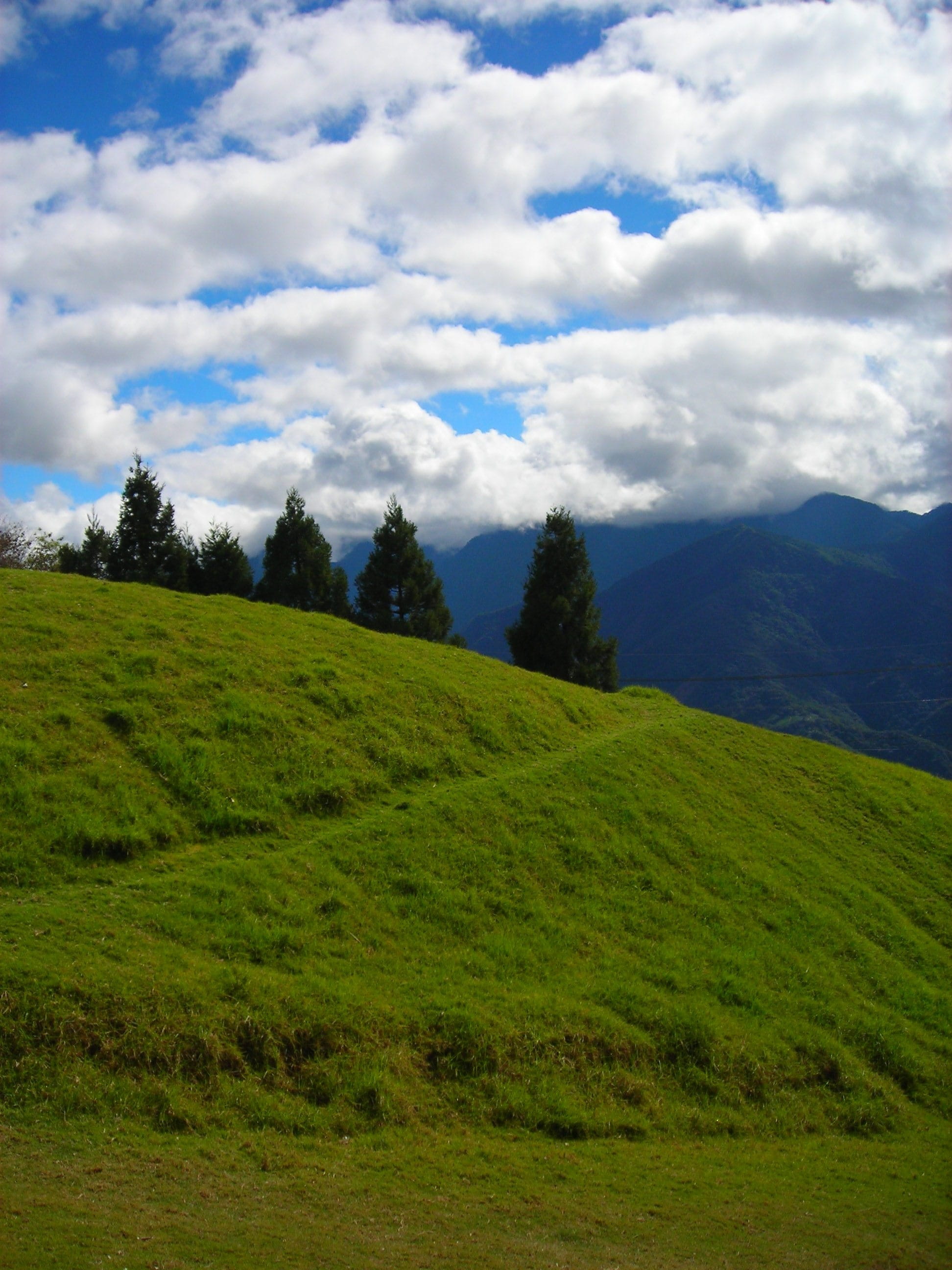 rolling landscape, sky, 2K, green color, Baiyun, landscape, small hill, beauty in nature, no people, nature, tranquility, Small, land, qingqingcaoyuan, Phone HD Wallpaper