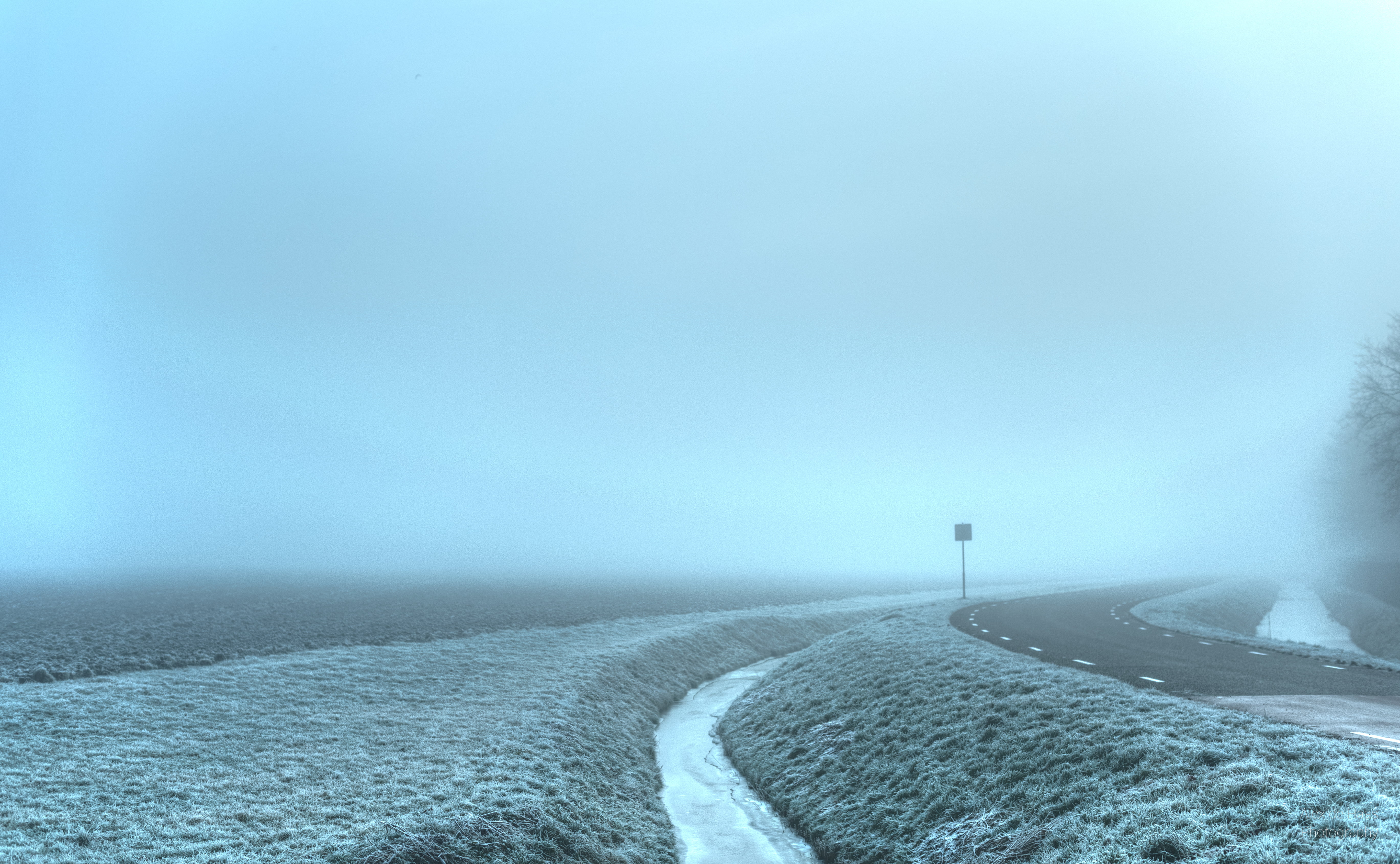 body, sky, stables, morgens, manage, water vapor, hoarfrost, body of water, winter, light, road, weg, hazy, licht, Nederlands, field  farm, sky  s, empty, HD Wallpaper