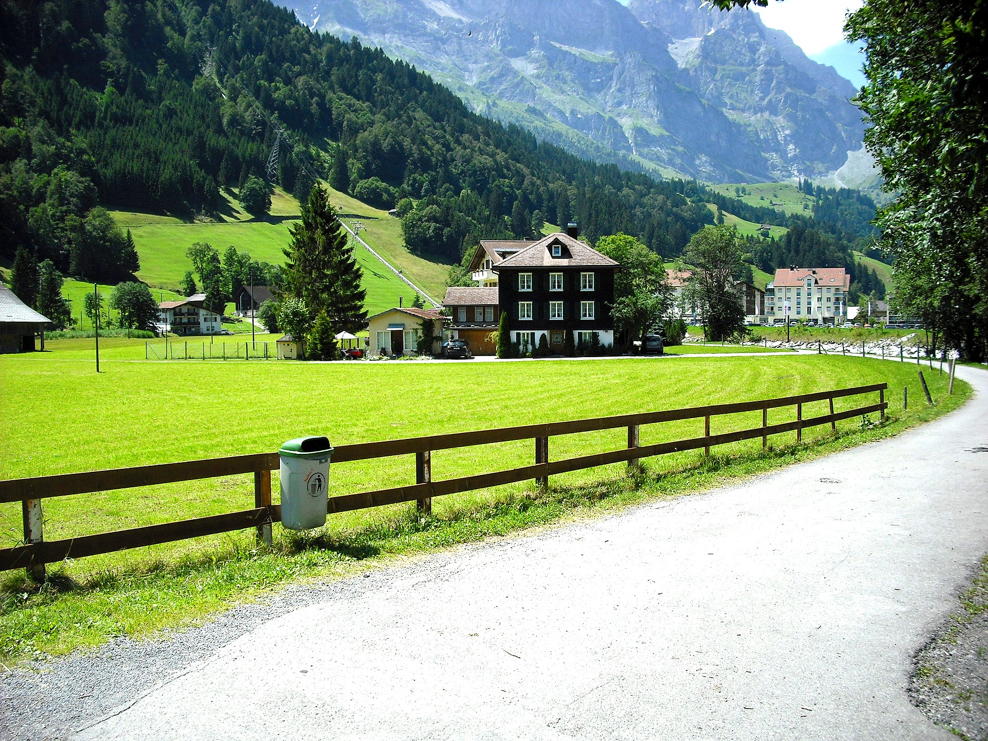 day, scenery, near, built structure, green color, lucerne, beauty in nature, 1080P, growth, landscape, building, swiss, nature, house in mountains, european Alps, HD Wallpaper