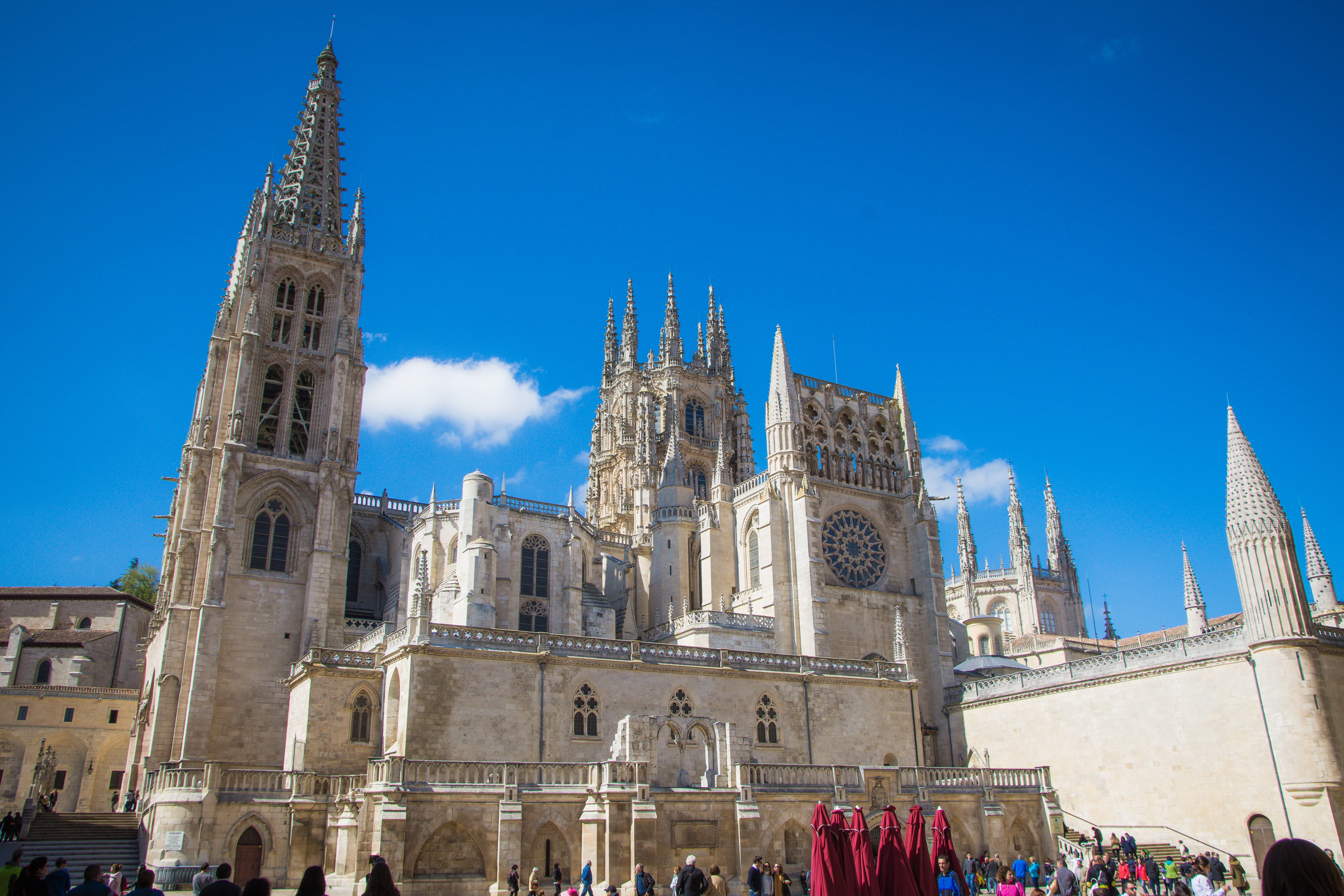 history, old, architecture, landmark, spain, catholic, place of worship, monument, medieval, group of people, color, cityscape, exterior, building, gothic, HD Wallpaper