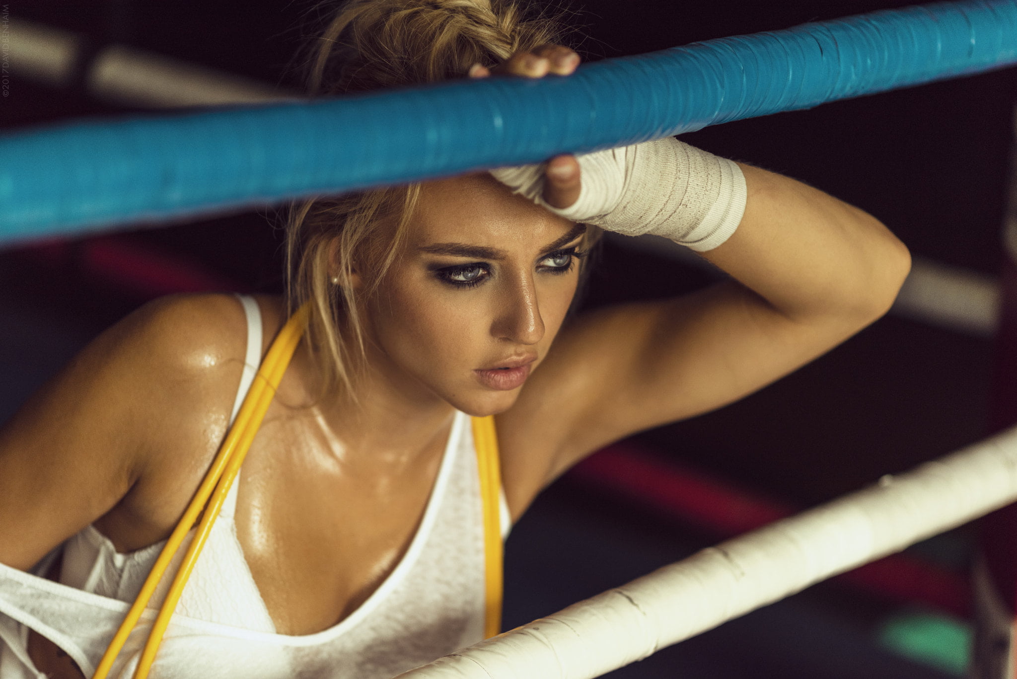 beautiful woman, beauty, hair, David Ben Haïm , hairstyle, one person, lifestyles, boxing - sport, body conscious, portrait, beautiful people, sports training, HD Wallpaper