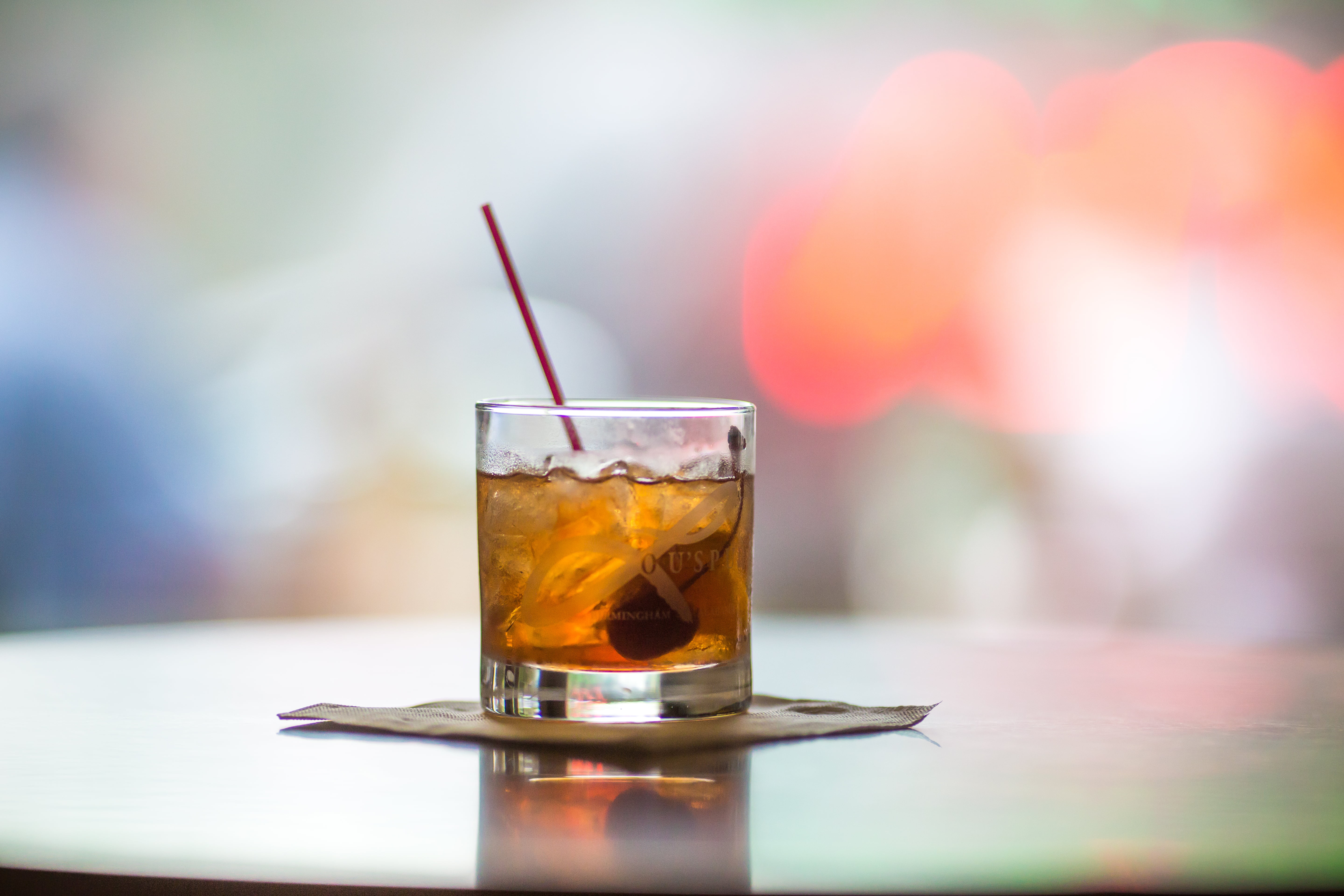 United States of America, yellow, birmingham, glass, Alabama, clear, cocktail, 5K, juicer, USA, alabama, Birmingham, bar, drinking, Package Store, HD Wallpaper