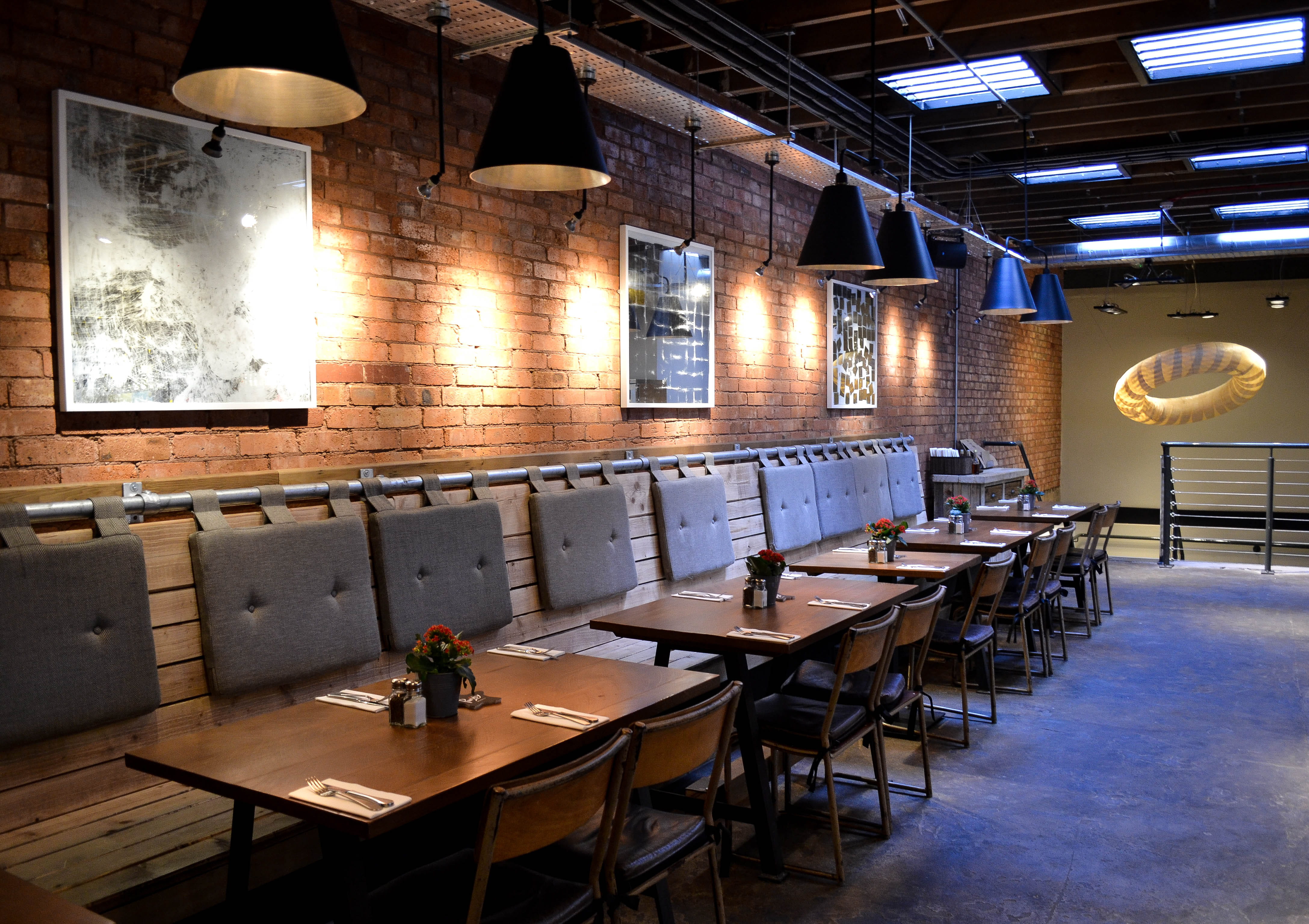 table, technology, absence, brewery, indoors, wood - material, electric light, industrial, england, interior, beer, 4K, united kingdom, illuminated, window, HD Wallpaper
