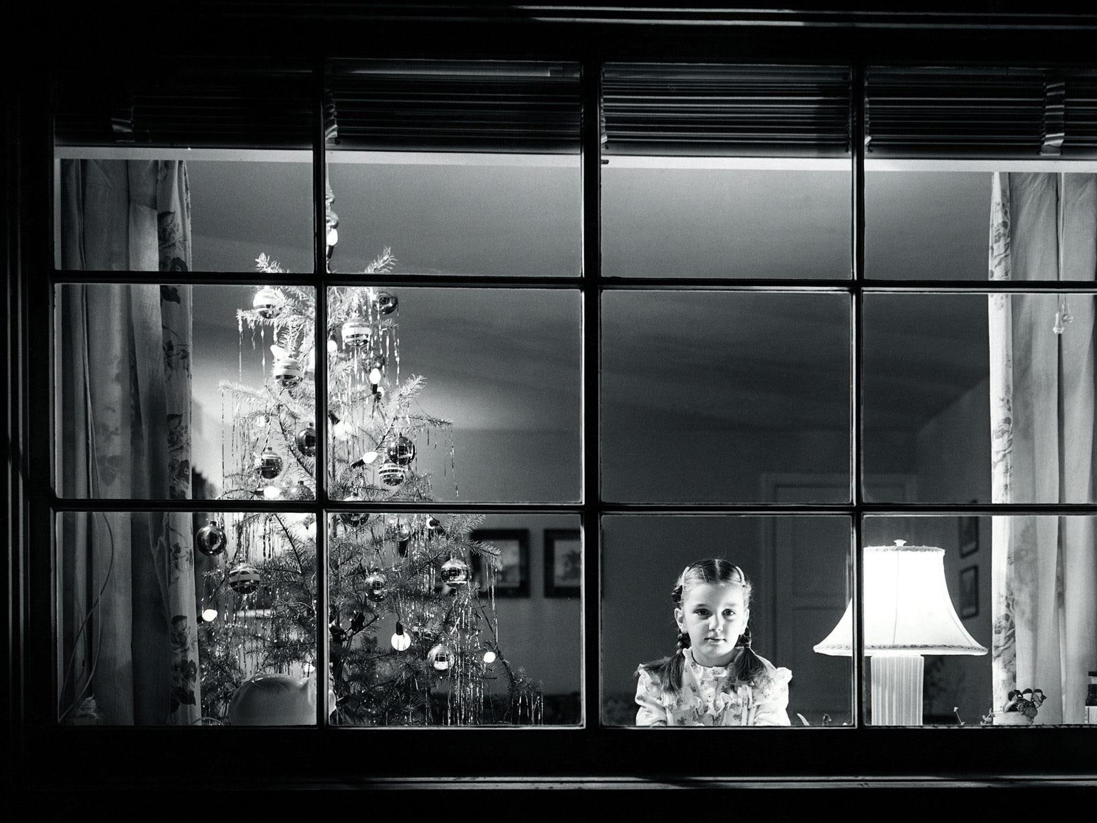 720P, new year, new, fur-tree, tree, year, christmas, expectation, window, fur, girl, HD Wallpaper
