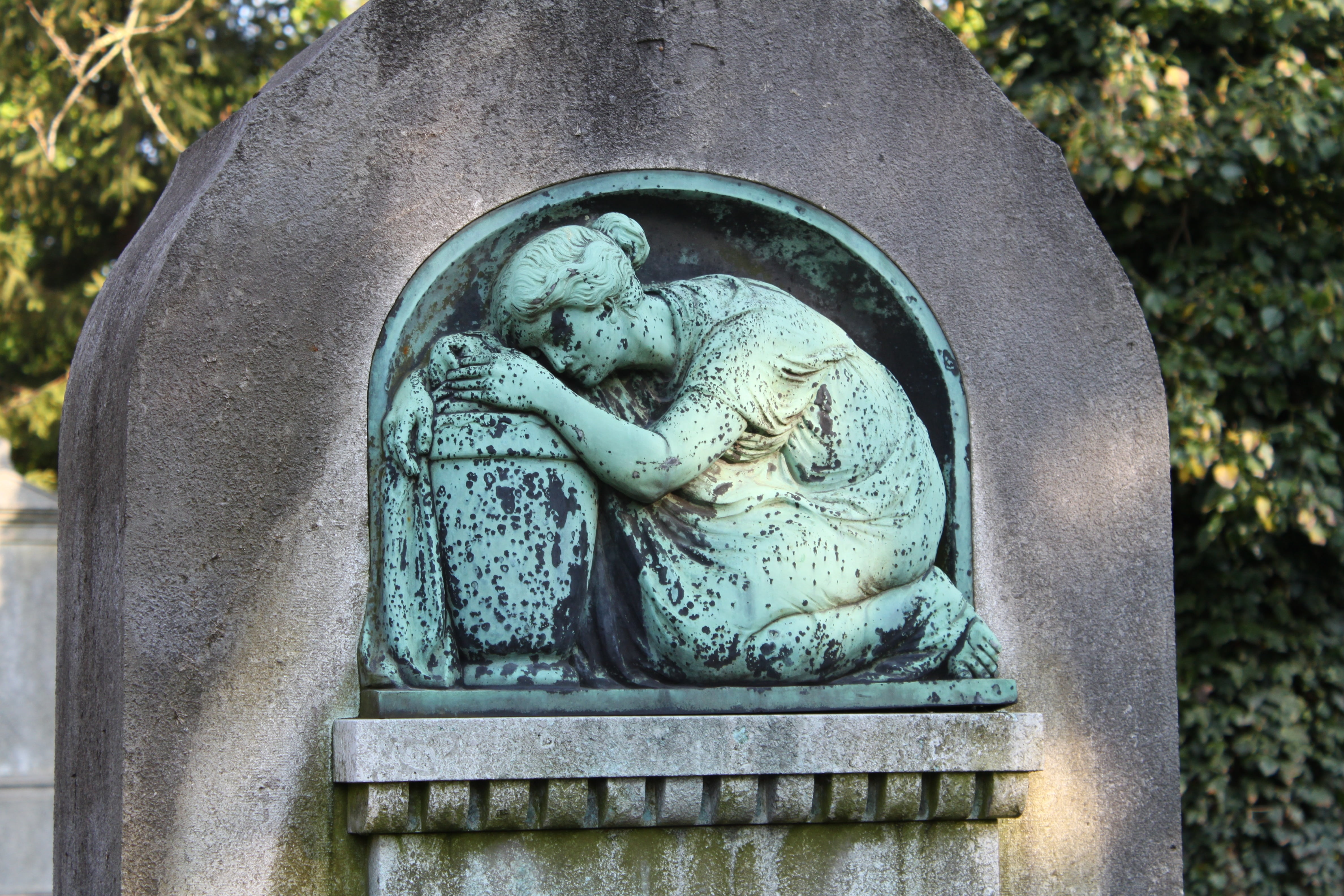park - man made space, nature, germany, 4K, art and craft, munich, creativity, statue, old, park, outdoors, no people, close-up, grave, focus on foreground, HD Wallpaper